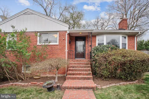 869 Patrick Henry Drive, Arlington, VA 22205 - MLS#: VAAR2055584