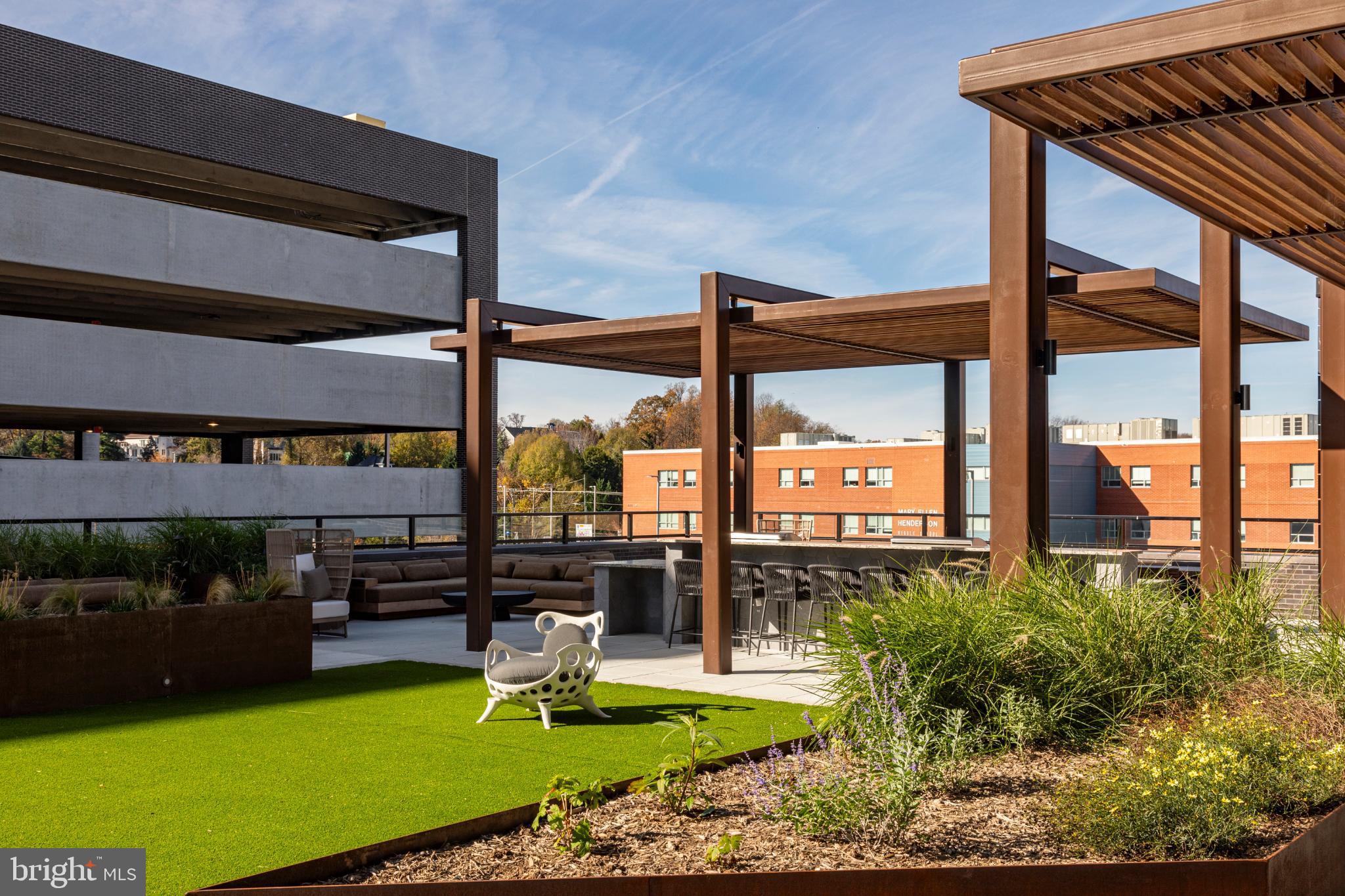 FALLS CHURCH CITY - Residential