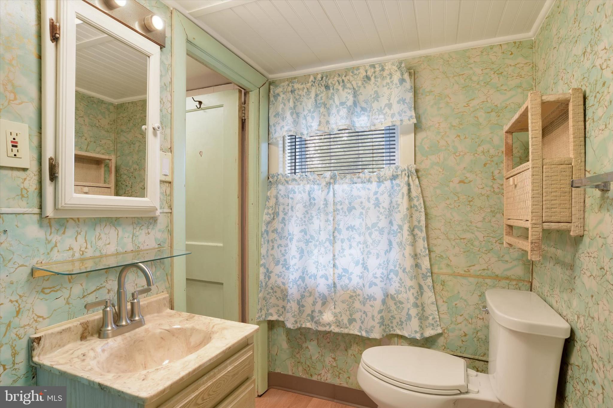 CHAMBERS HILL - Residential