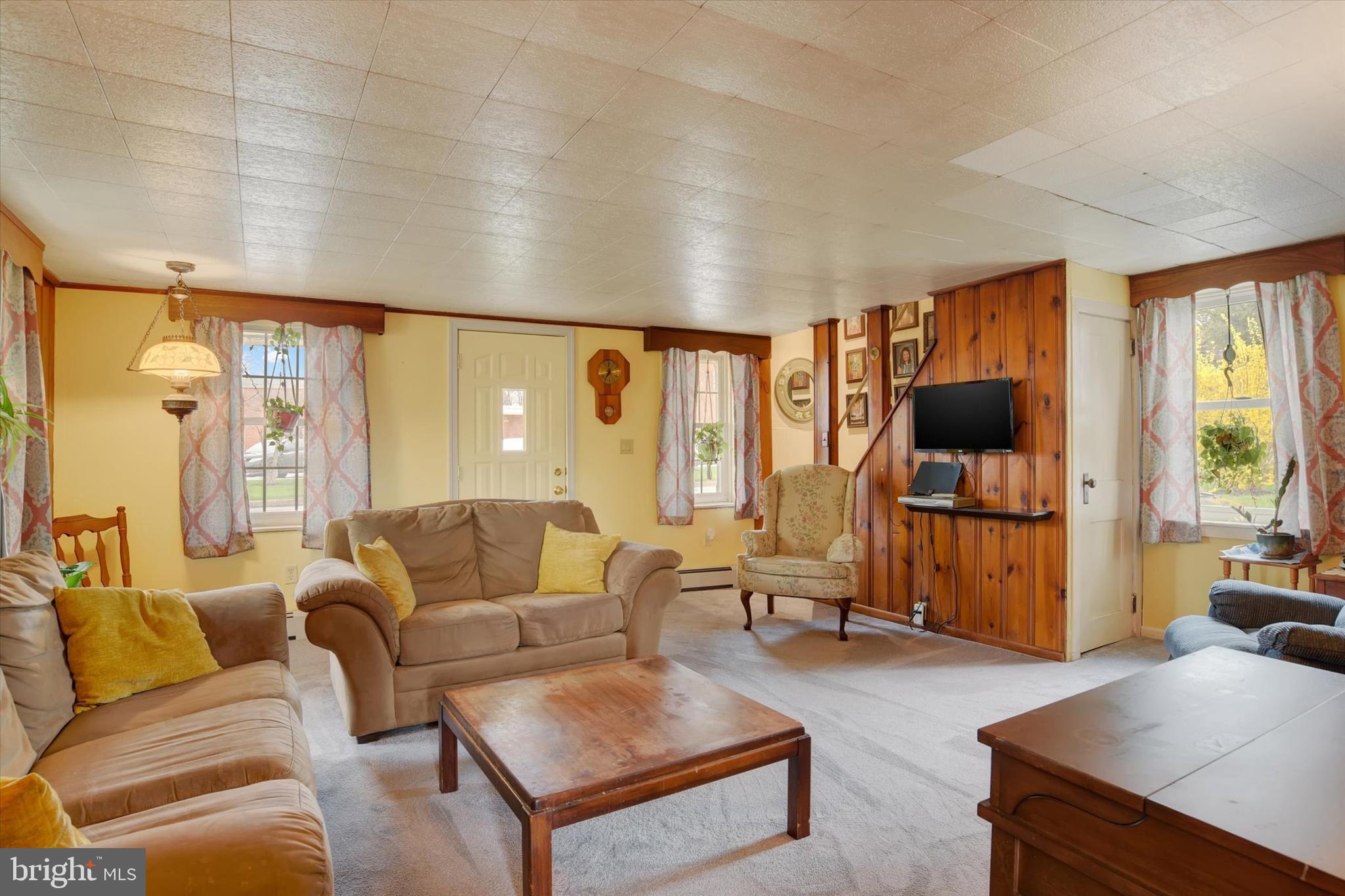 CHAMBERS HILL - Residential