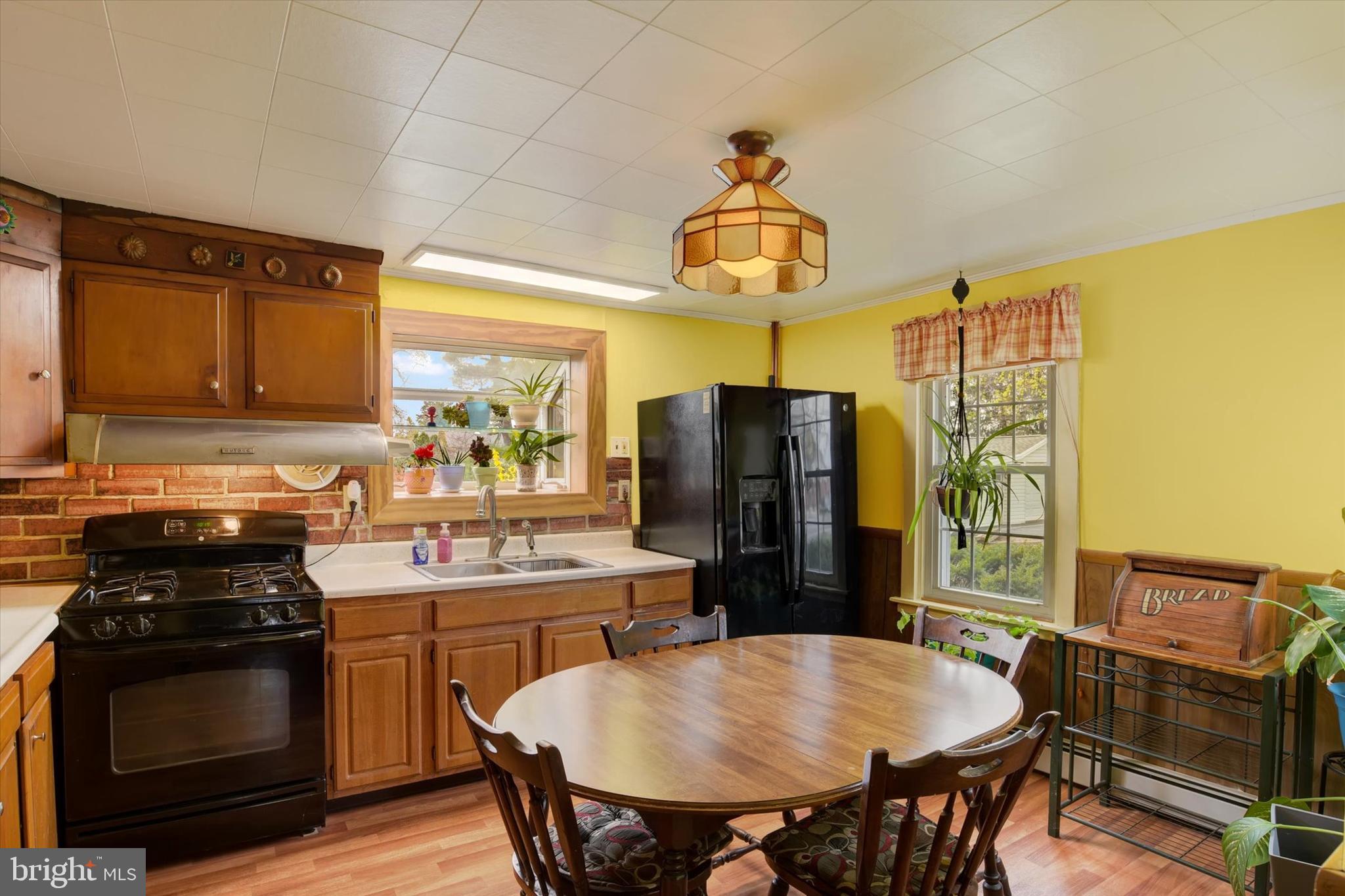 CHAMBERS HILL - Residential