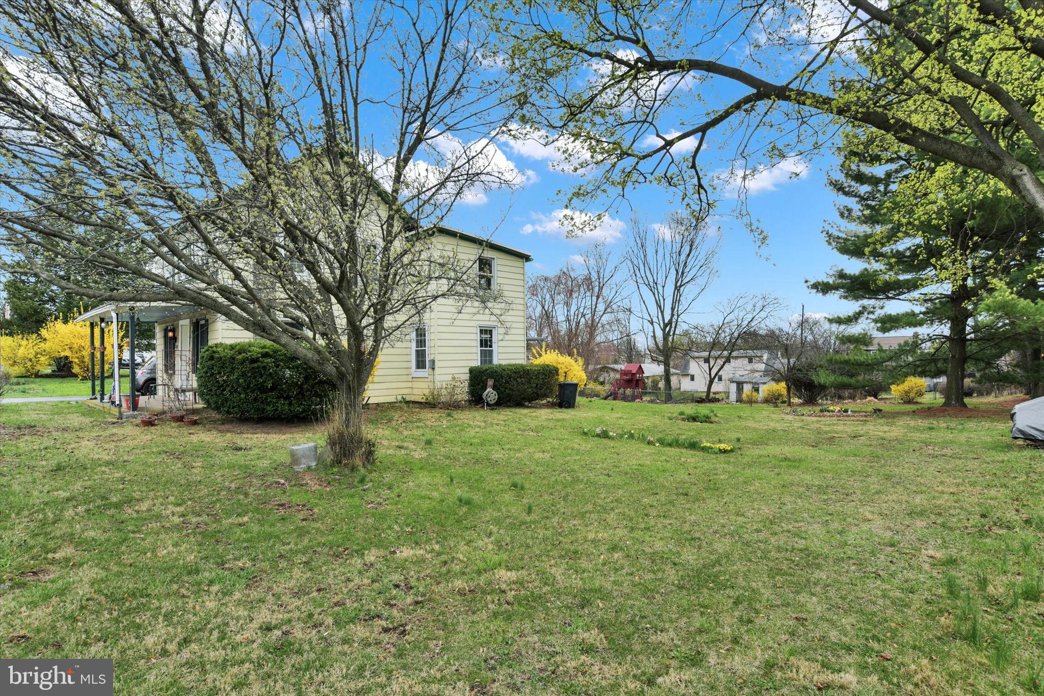 CHAMBERS HILL - Residential