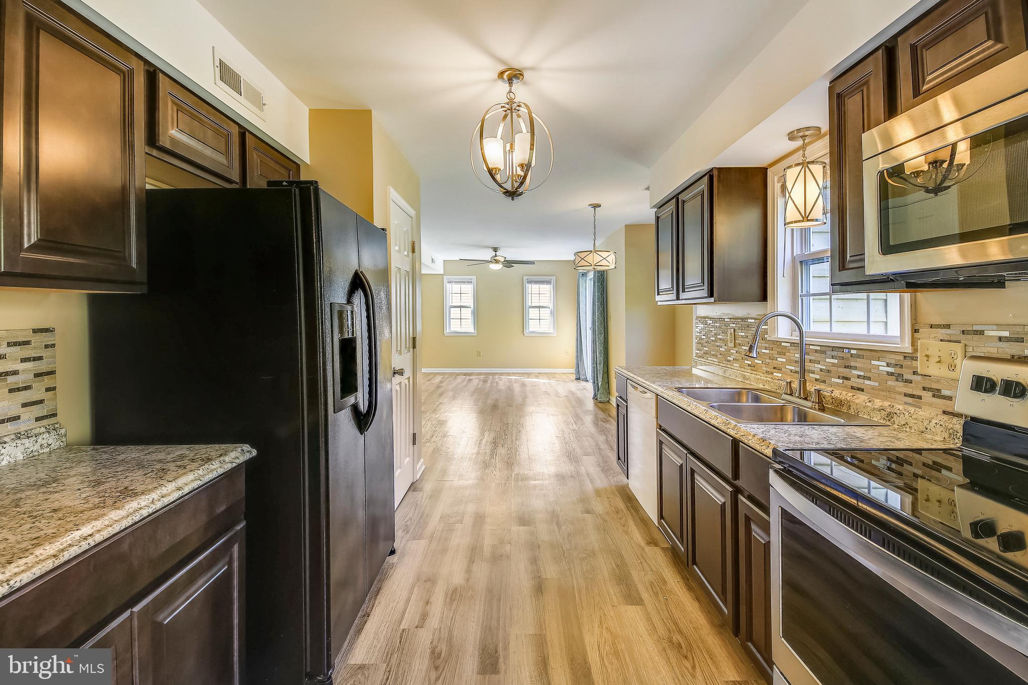 HARBOR POINTE - Residential