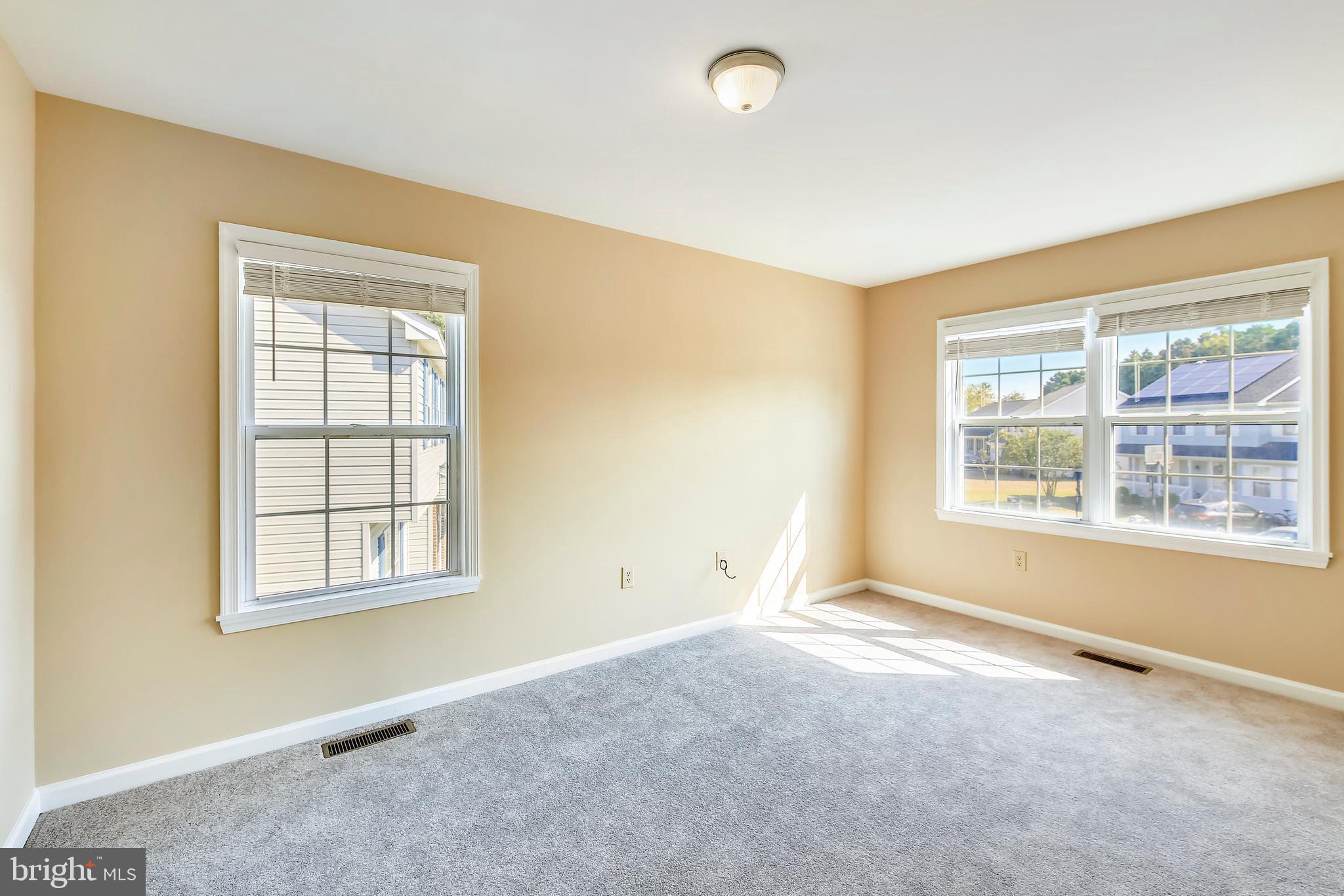 HARBOR POINTE - Residential