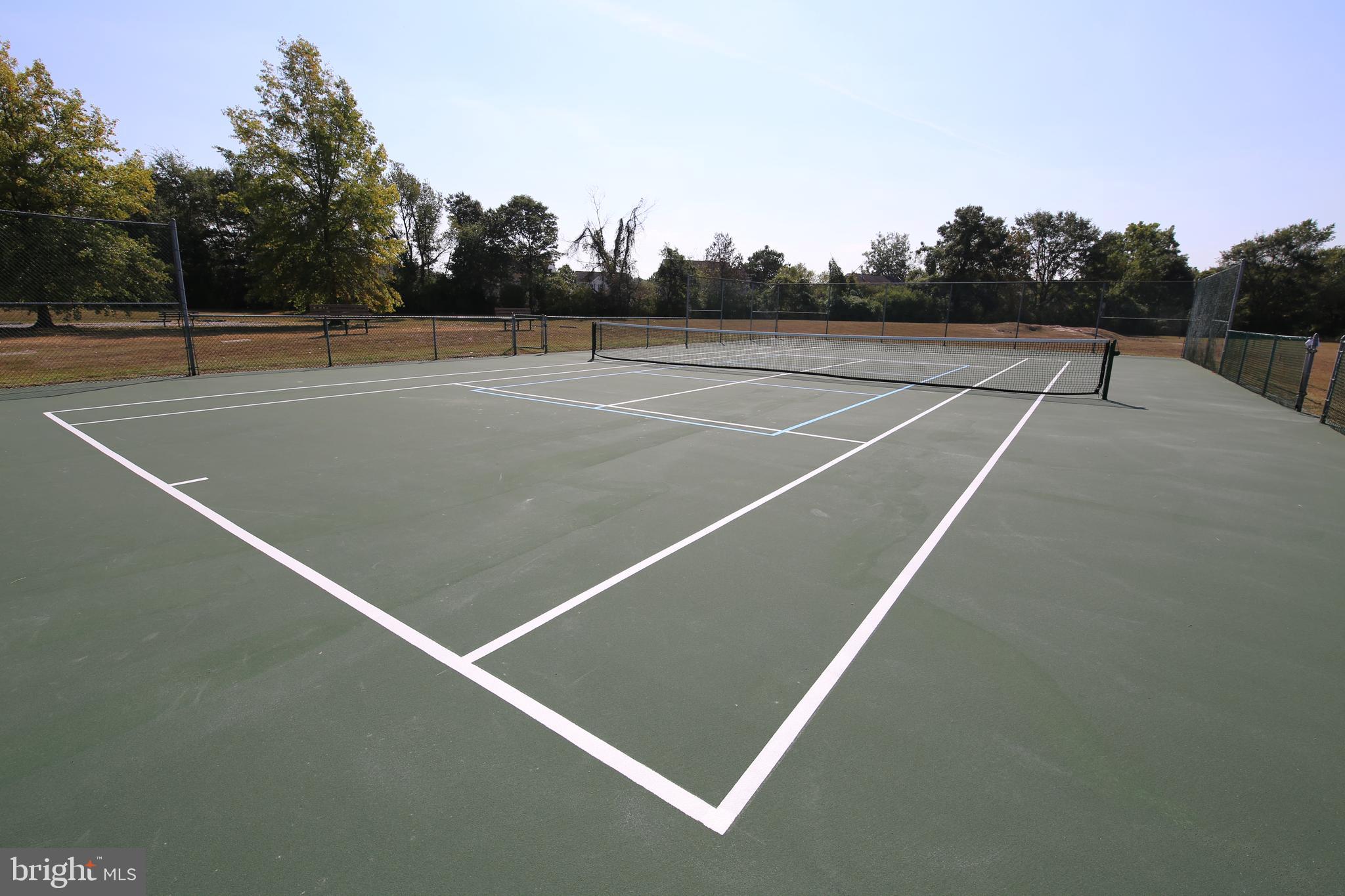 HARBOR POINTE - Residential