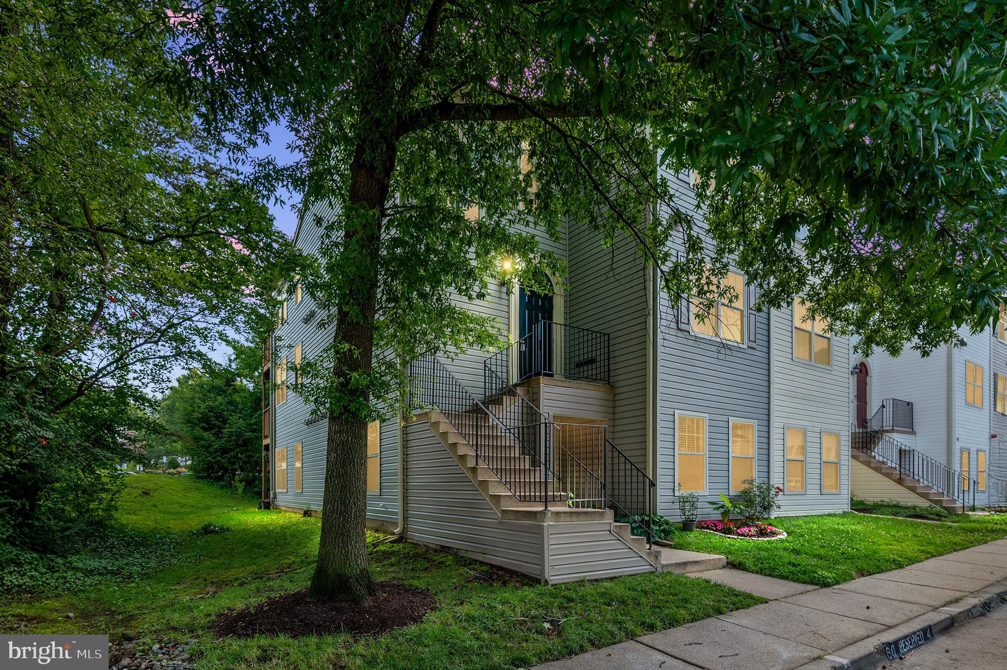 Top-Level Condo in Annapolis Overlook!
Welcome to this beautifully updated and sun-filled 2-3 bedroom condo with a bonus flex space, perfect for a potential 3rd bedroom, home office, or den.
Featuring brand new LVP flooring, fresh paint, and new granite countertops, this home offers a modern, open layout anchored by a gorgeous fireplace, ideal for cozy nights and entertaining guests.
Enjoy resort-style living with community amenities including a pool, gym, and scenic pond, all just minutes from downtown Annapolis, shopping, restaurants, and commuter routes.
Whether you’re looking for a stylish starter home or a low-maintenance lifestyle close to it all, this top-floor unit is the one!