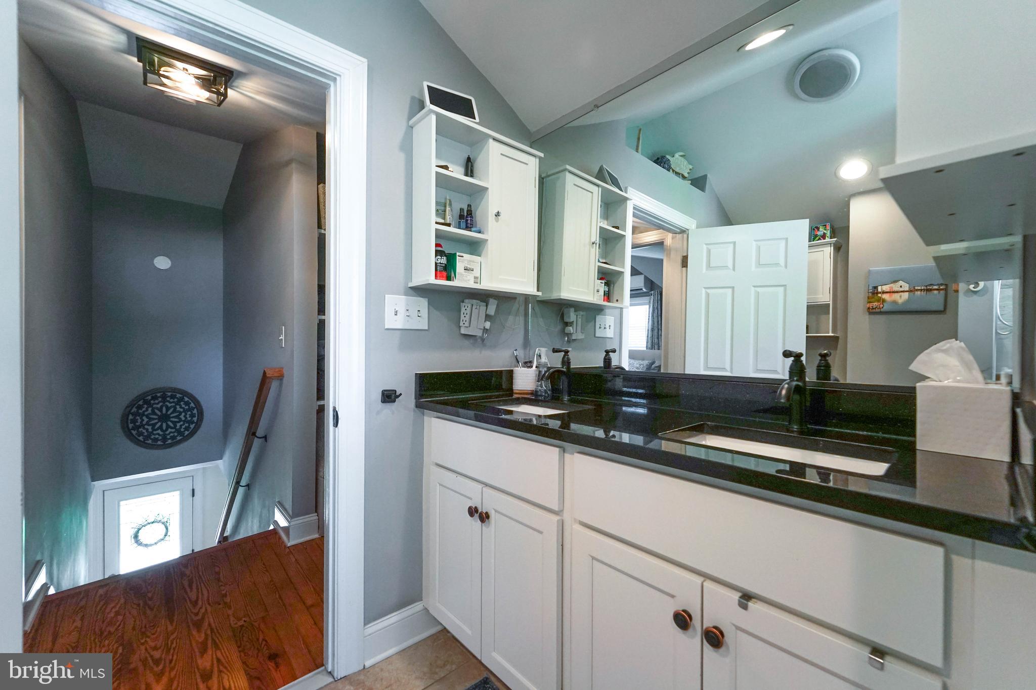 STEVENSVILLE - Residential