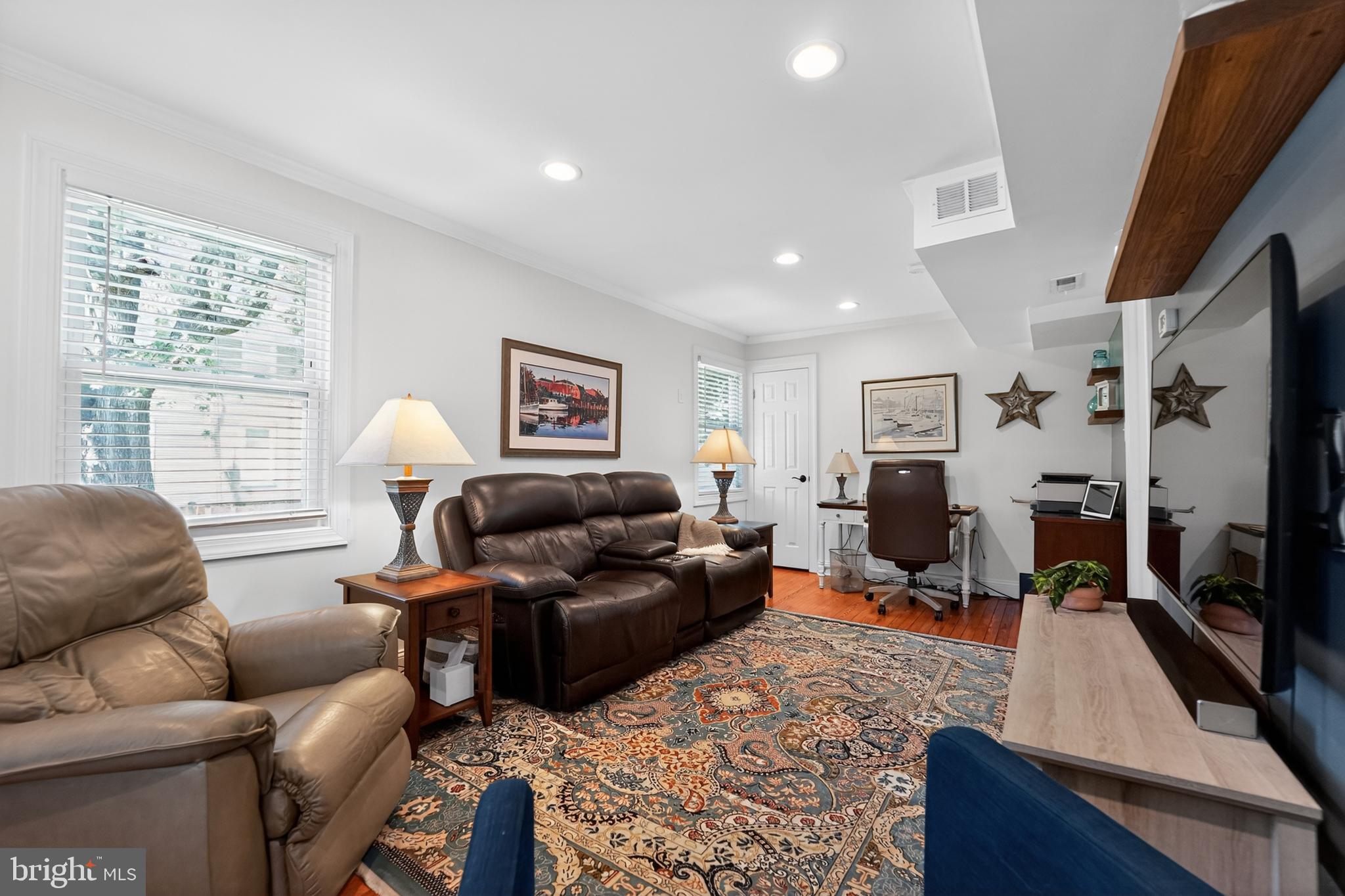 STEVENSVILLE - Residential