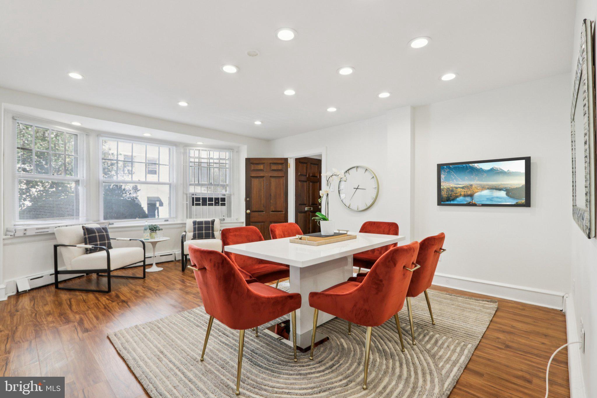 UNIVERSITY CITY - Residential