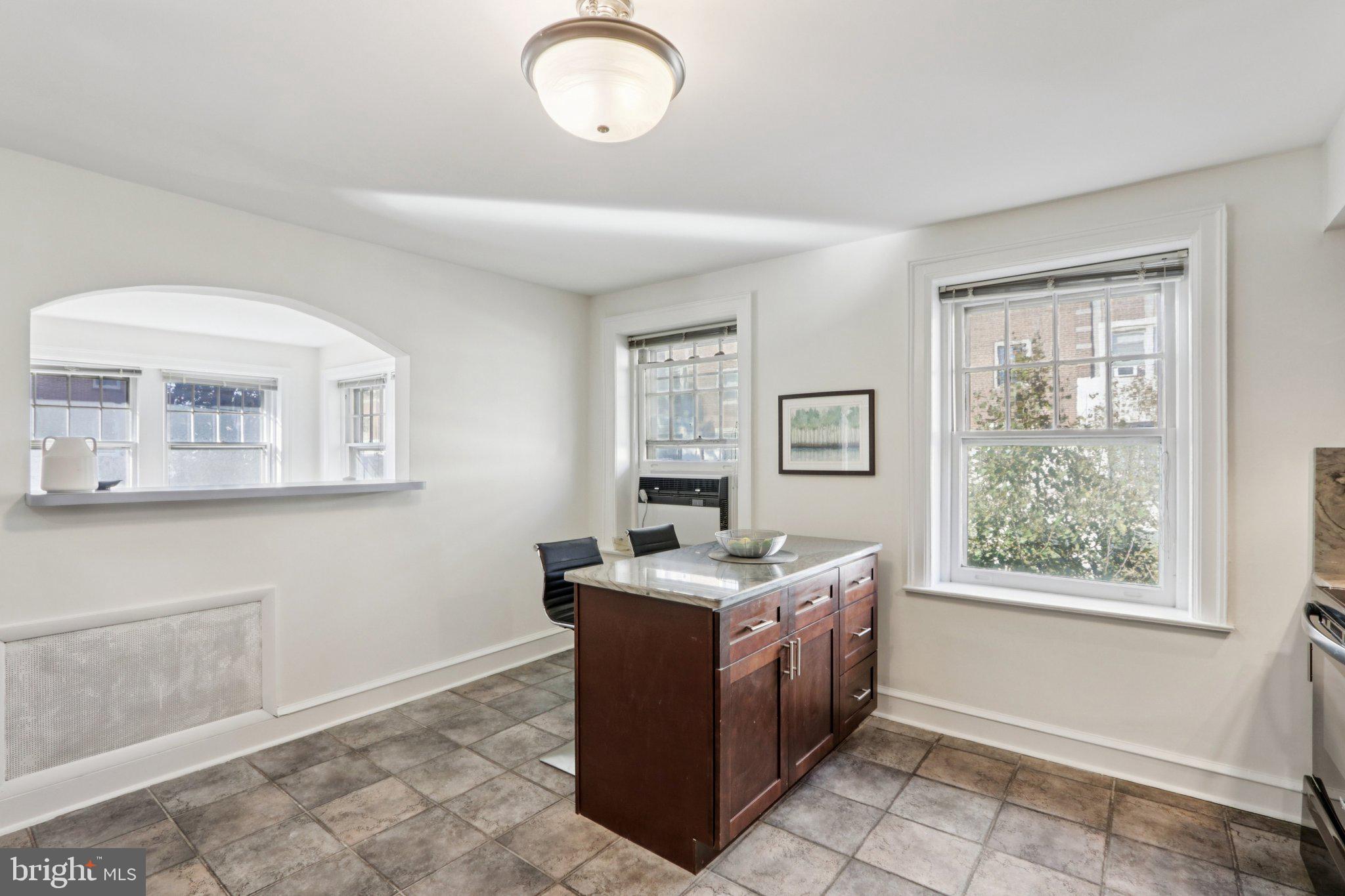 UNIVERSITY CITY - Residential