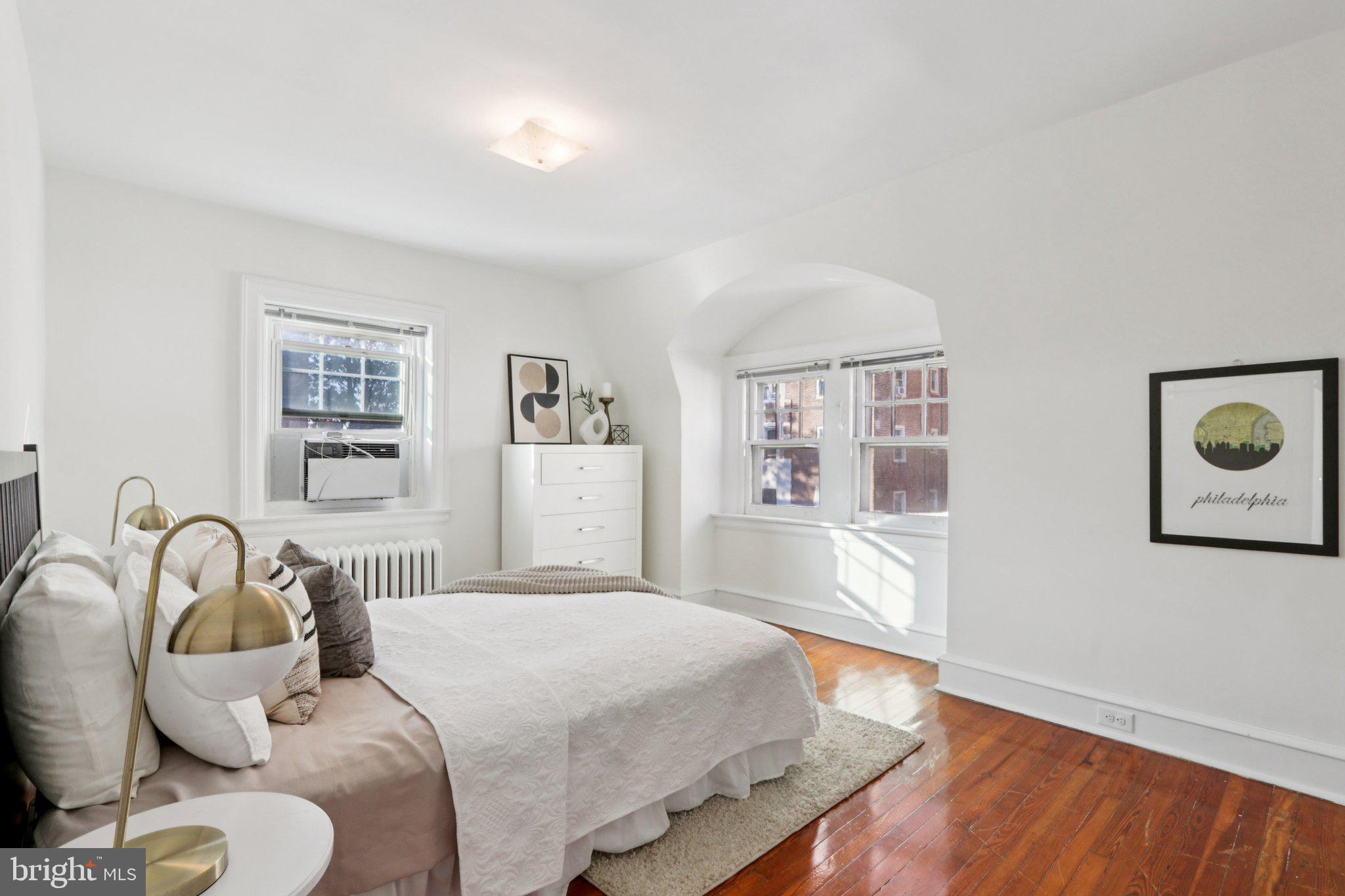 UNIVERSITY CITY - Residential