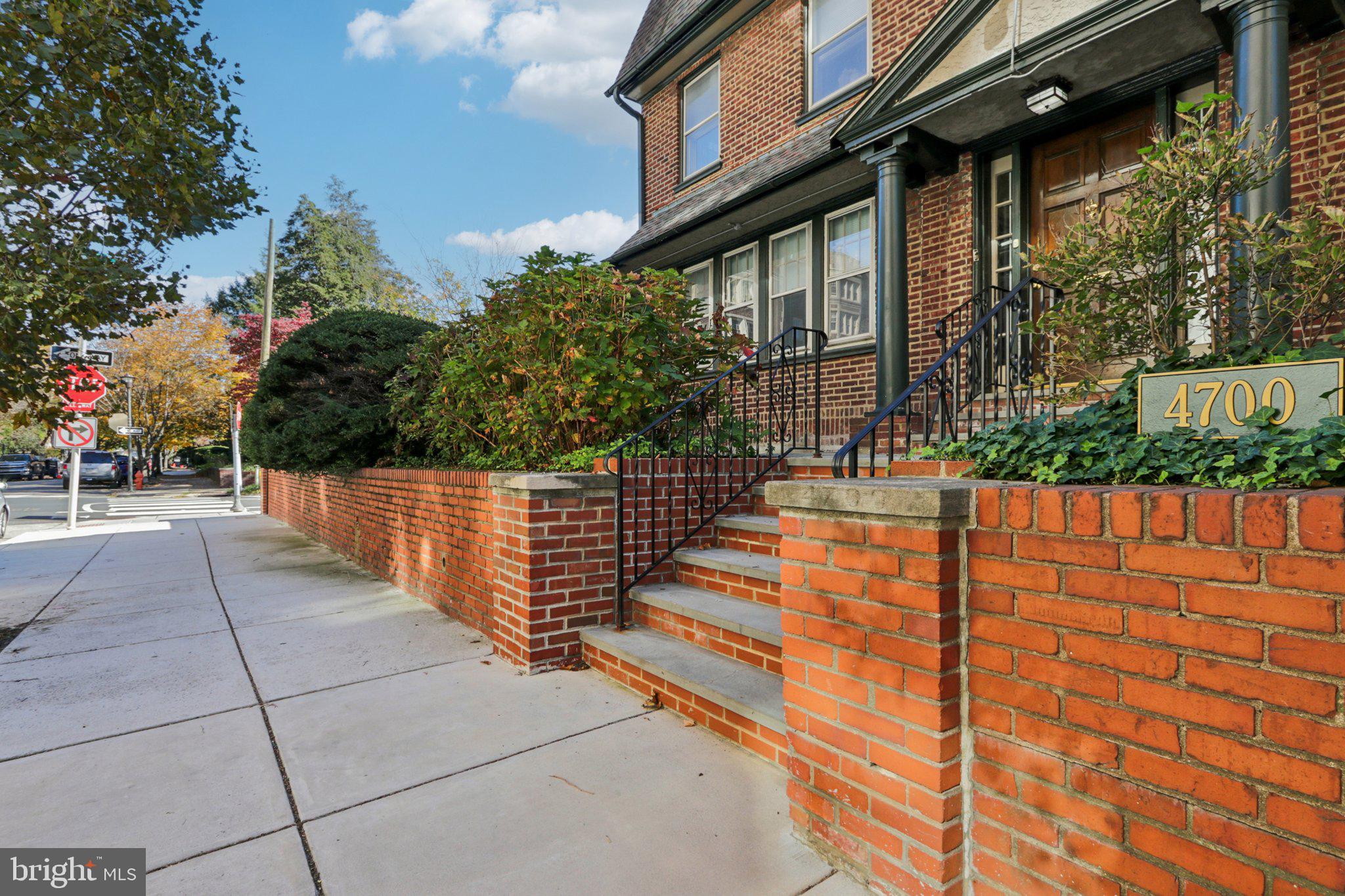 UNIVERSITY CITY - Residential