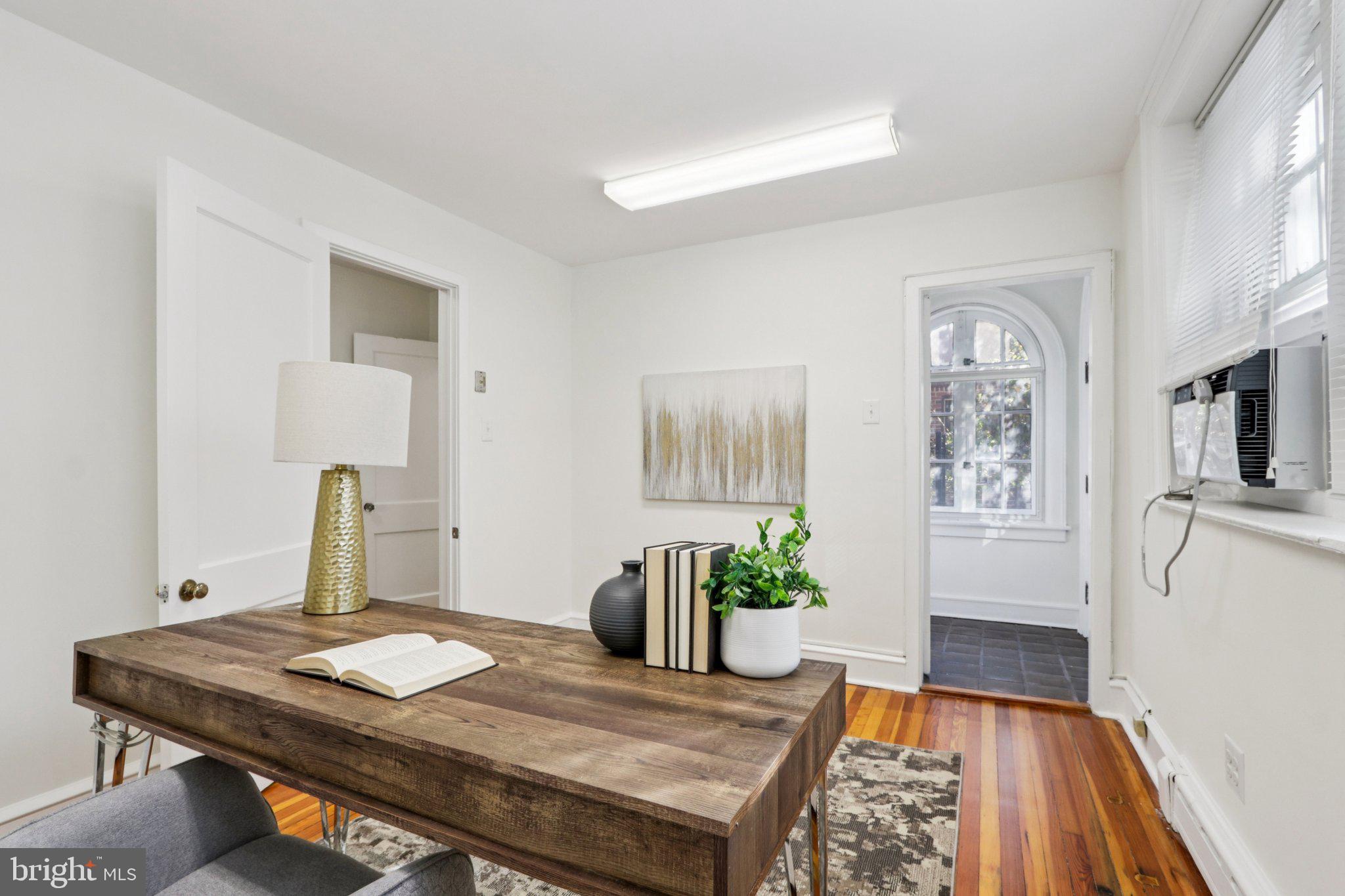 UNIVERSITY CITY - Residential