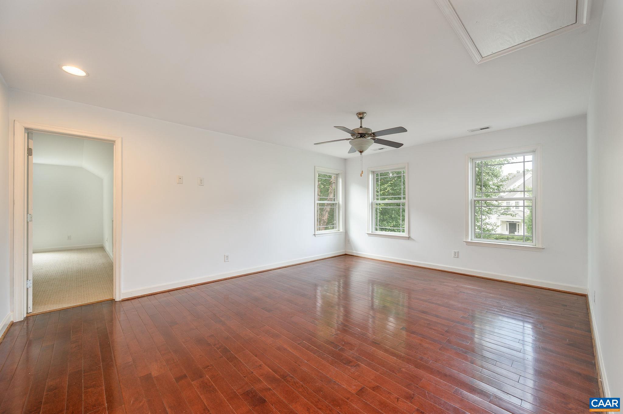 DUNLORA - Residential