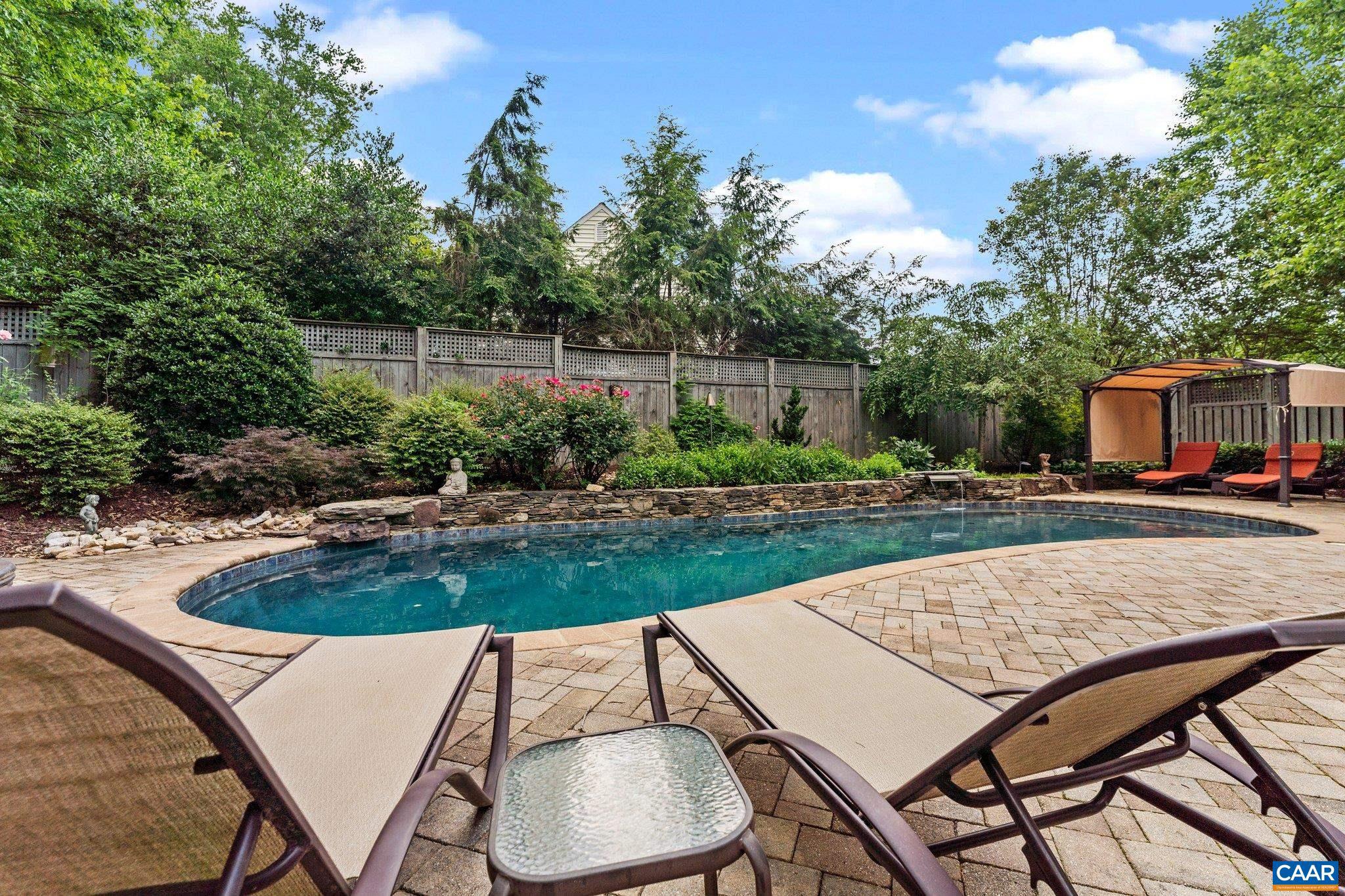 DUNLORA - Residential