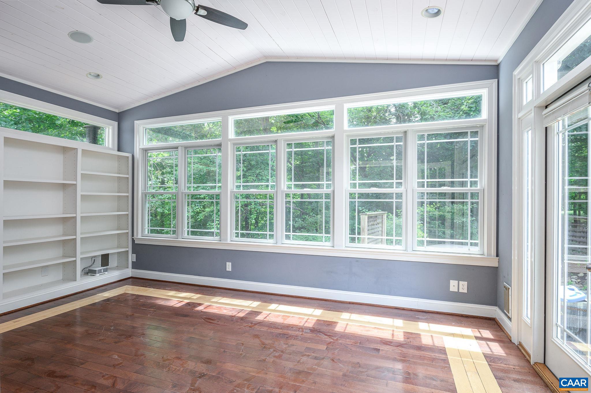 DUNLORA - Residential