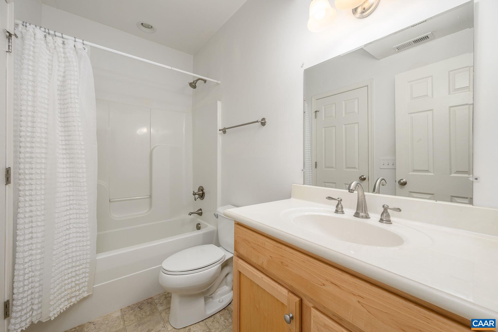 DUNLORA - Residential