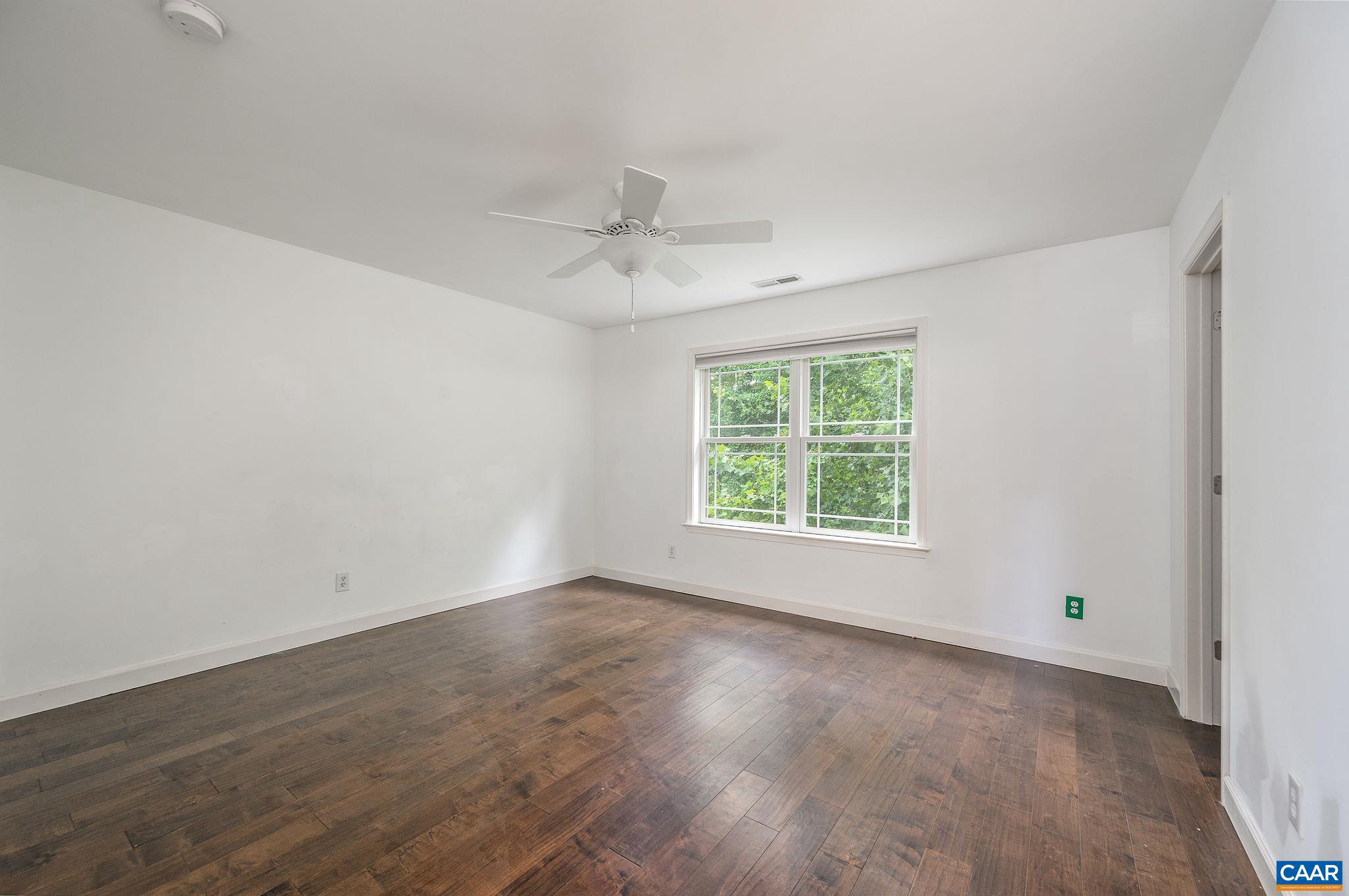 DUNLORA - Residential