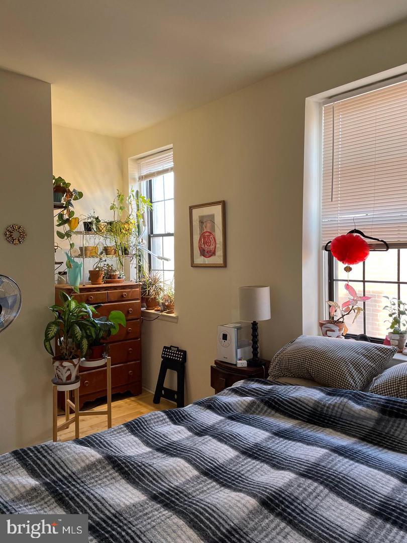 SOCIETY HILL - Residential Lease