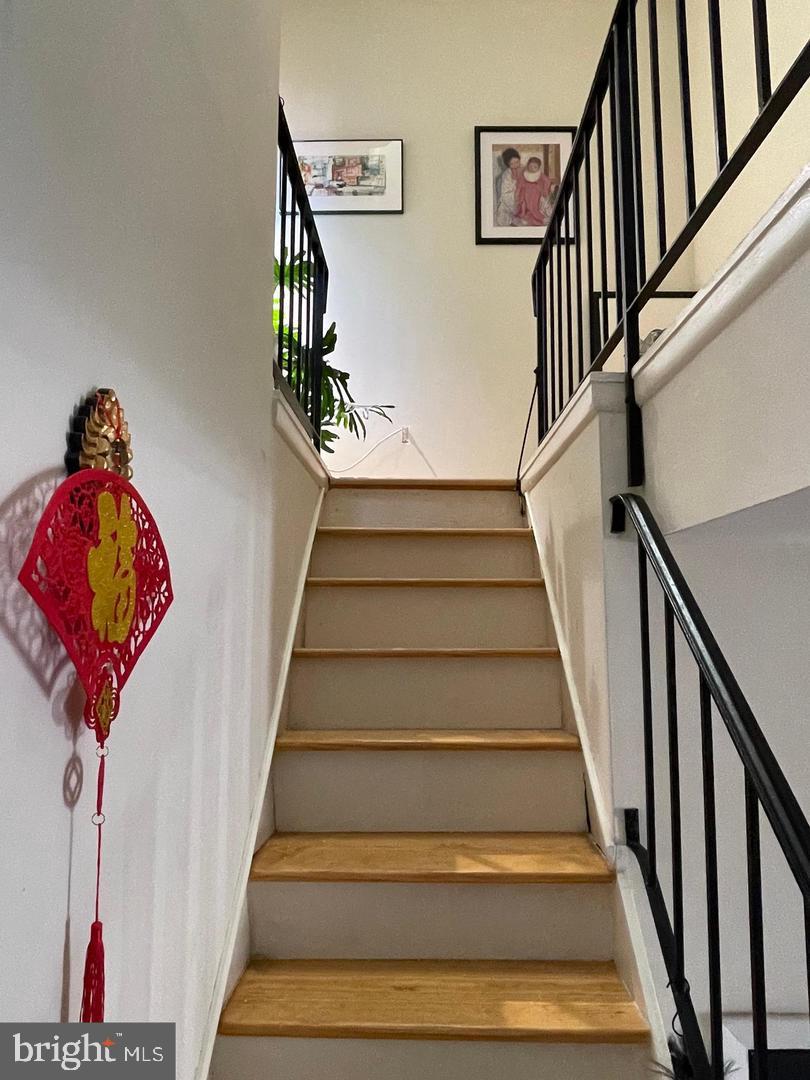 SOCIETY HILL - Residential Lease