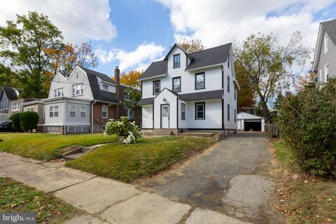 Photo of 605 Andrews Avenue, DARBY, PA 19023 (MLS # PADE2102908) Photo of 605 Andrews Avenue, DARBY, PA 19023 (MLS # PADE2102908)