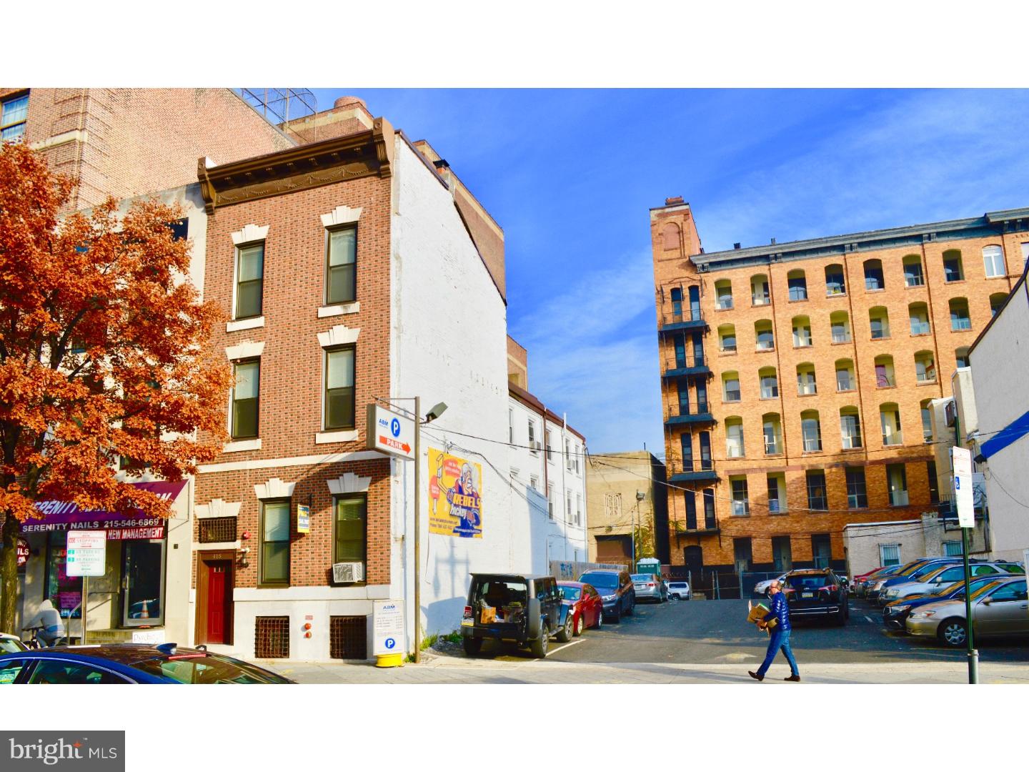 AVENUE OF THE ARTS - Residential Lease