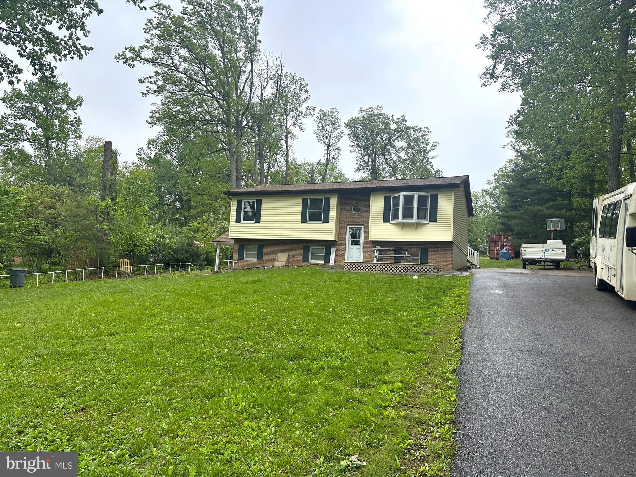 4003 FALLS ROAD