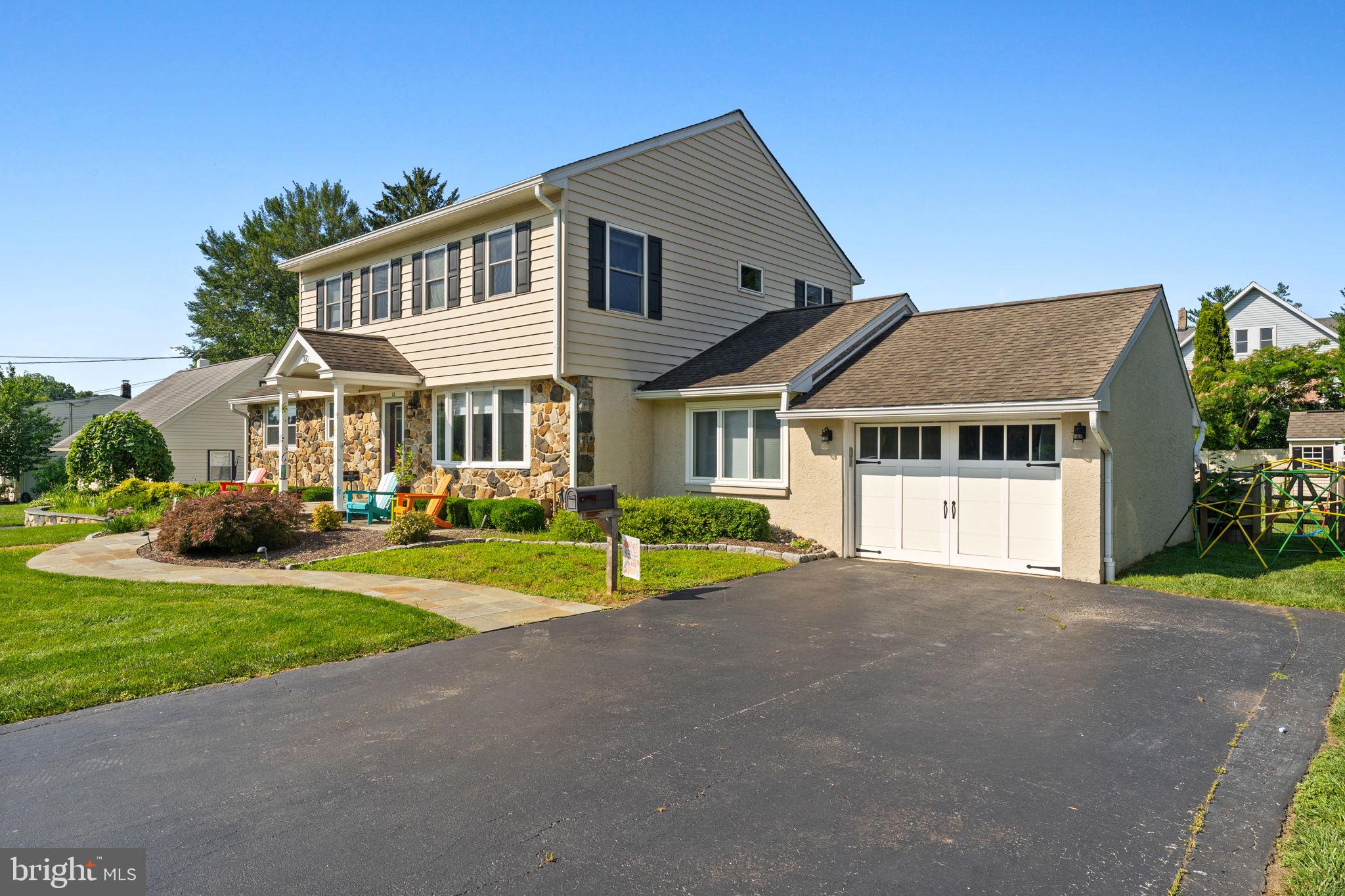 12 CRUMLEY AVENUE