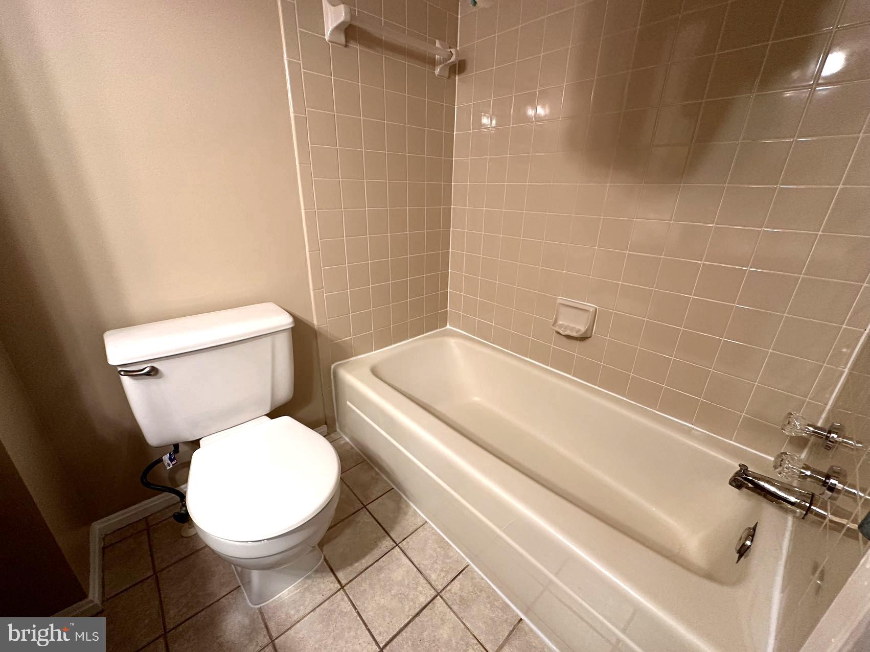 THE REACH - Residential Lease