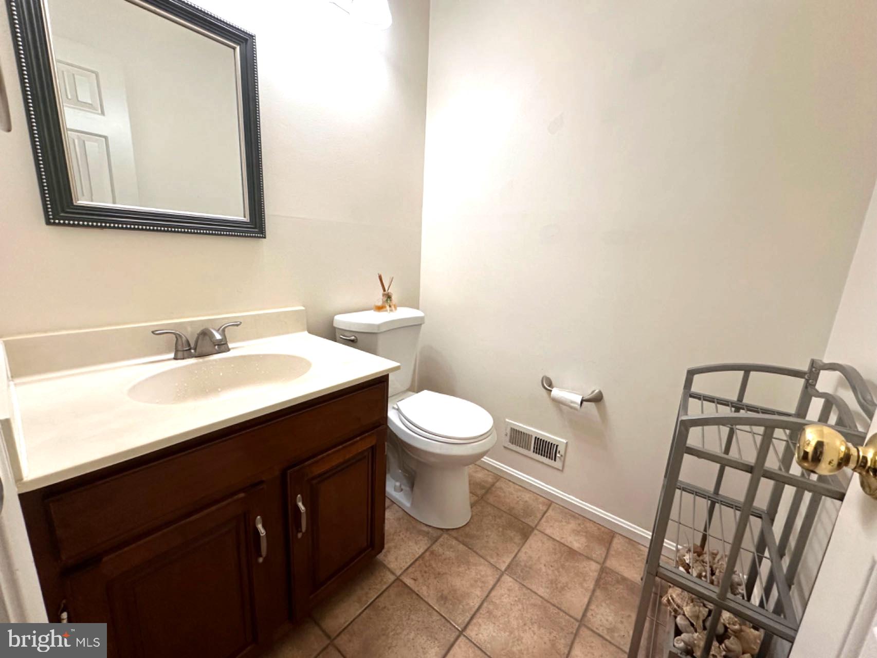 THE REACH - Residential Lease