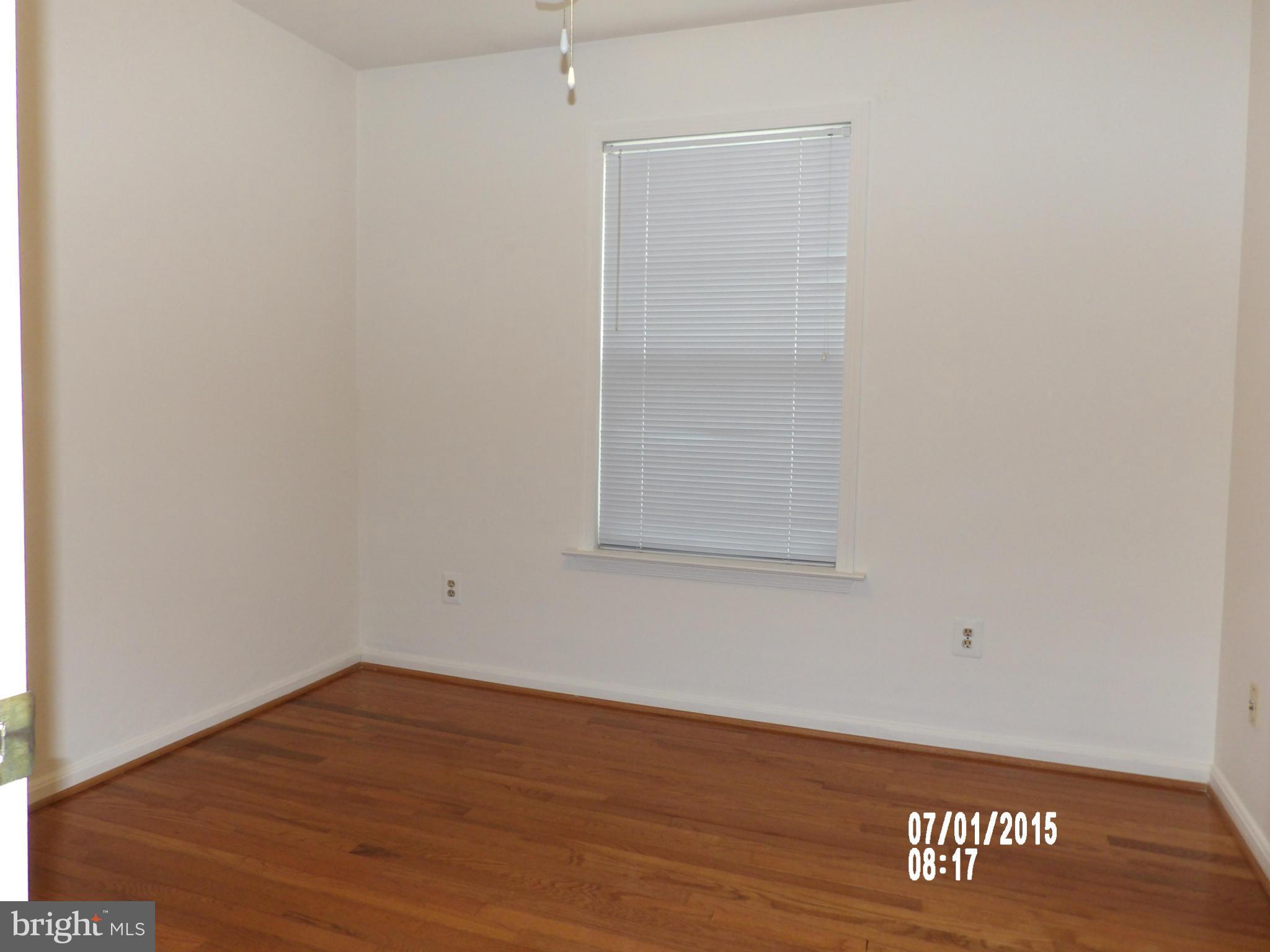 ENGLEWOOD MEWS - Residential Lease