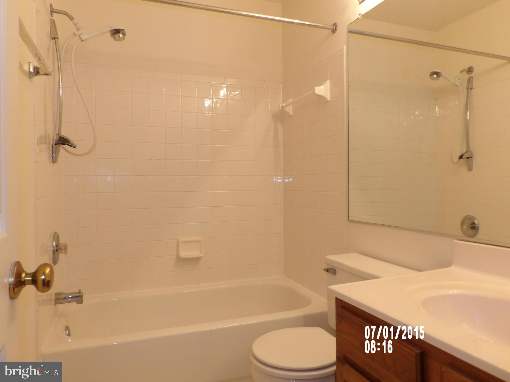 ENGLEWOOD MEWS - Residential Lease