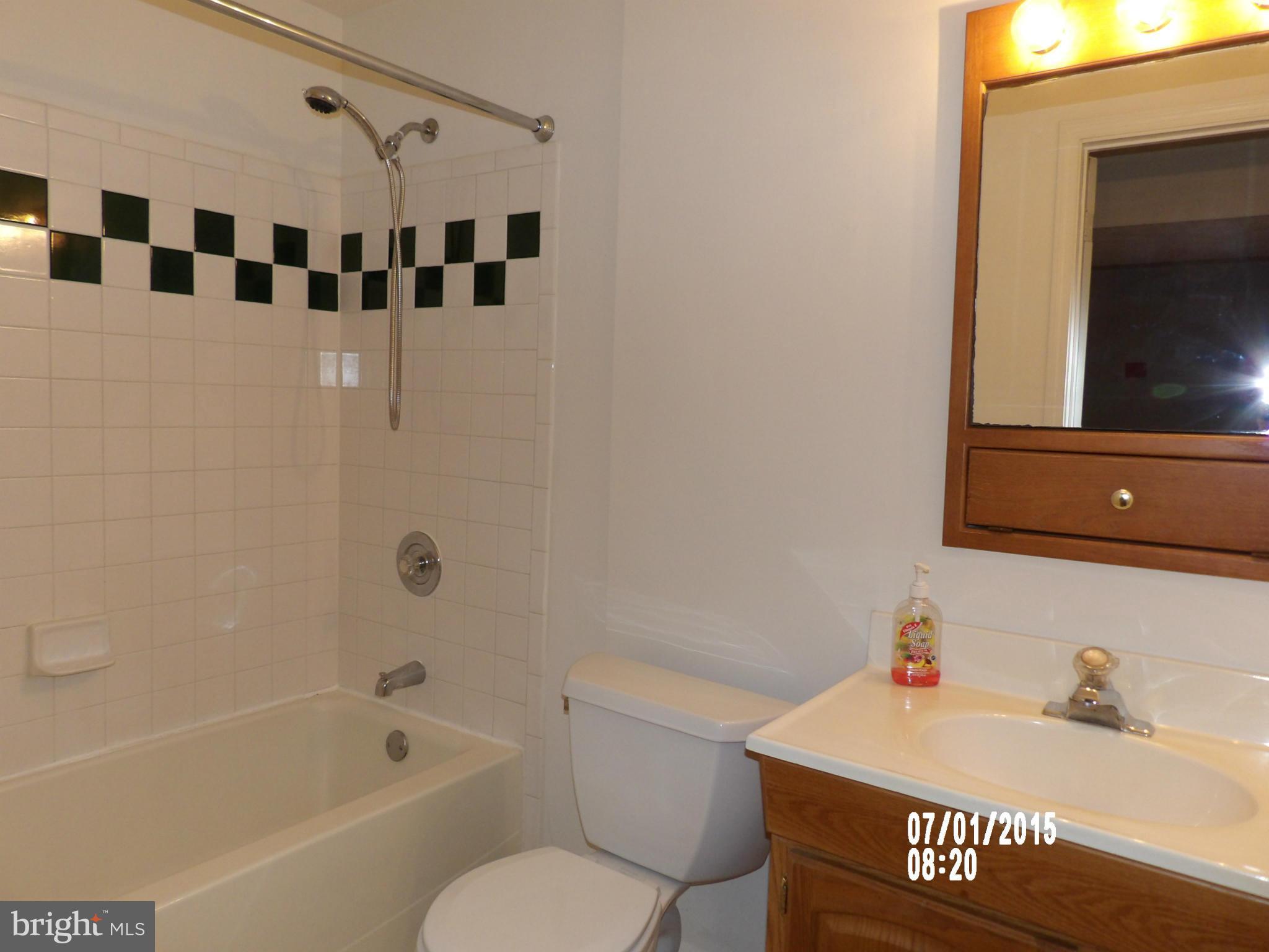 ENGLEWOOD MEWS - Residential Lease