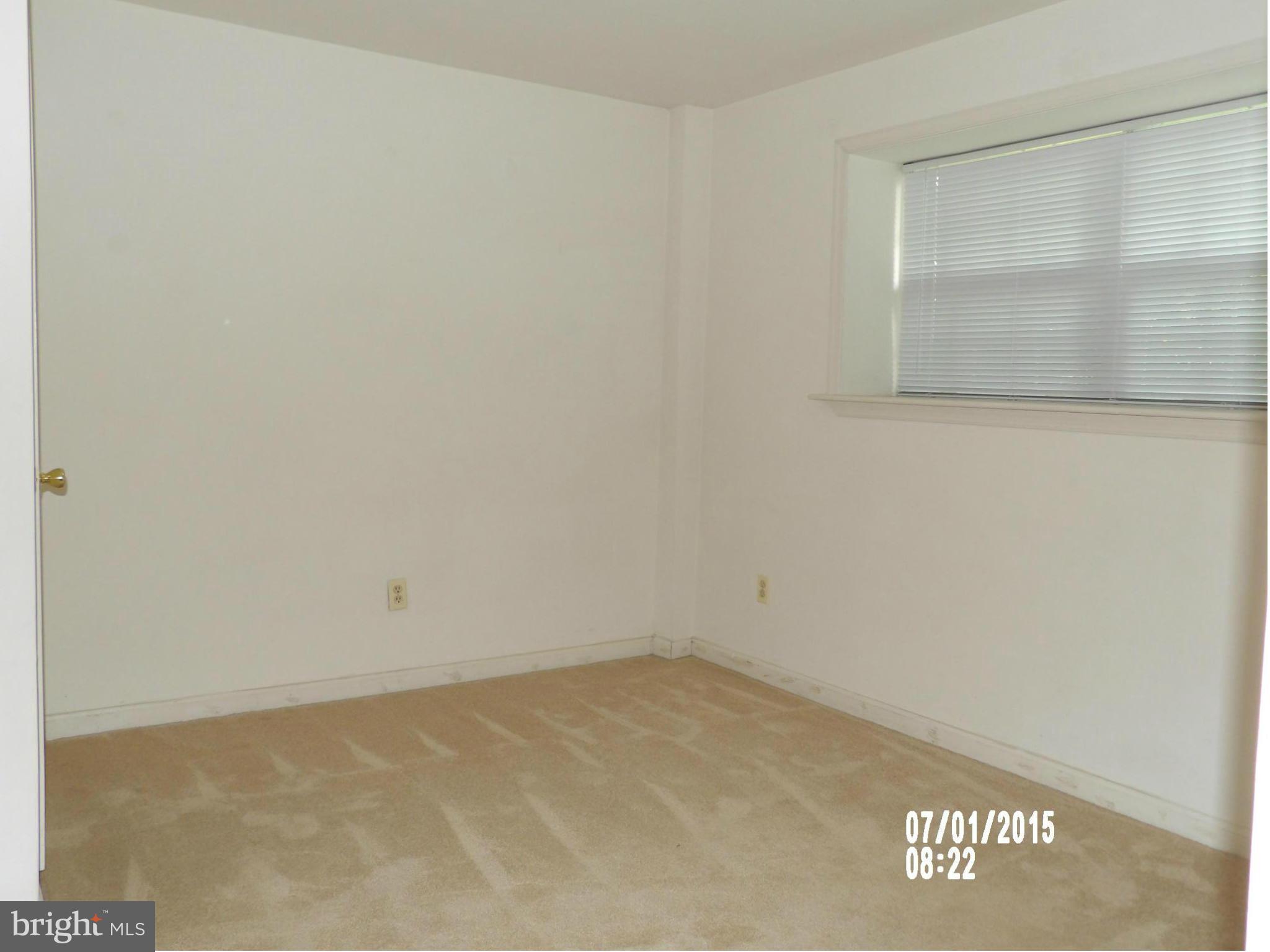 ENGLEWOOD MEWS - Residential Lease