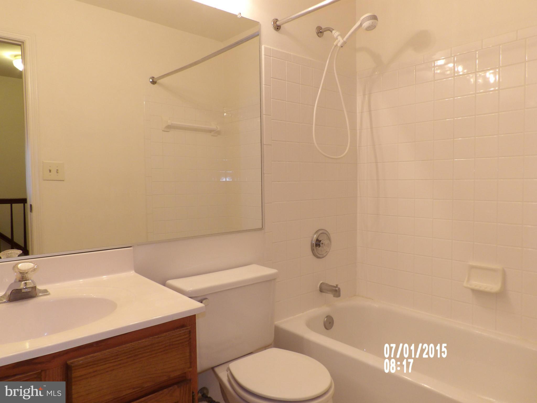 ENGLEWOOD MEWS - Residential Lease