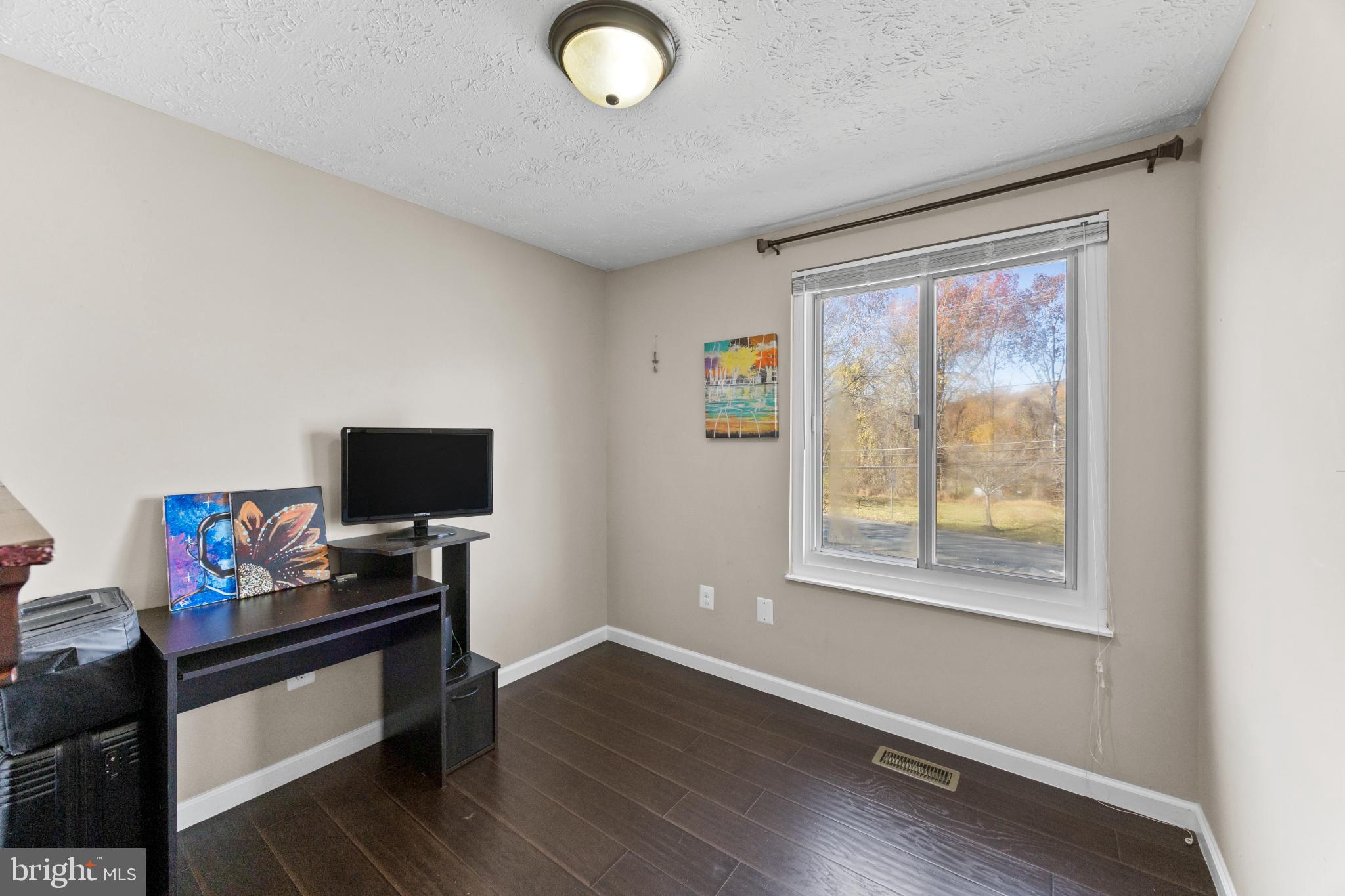 TEMPLE HILL ESTATES - Residential