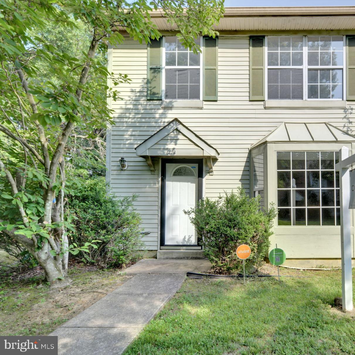 ST CHARLES HAMPSHIRE - Residential