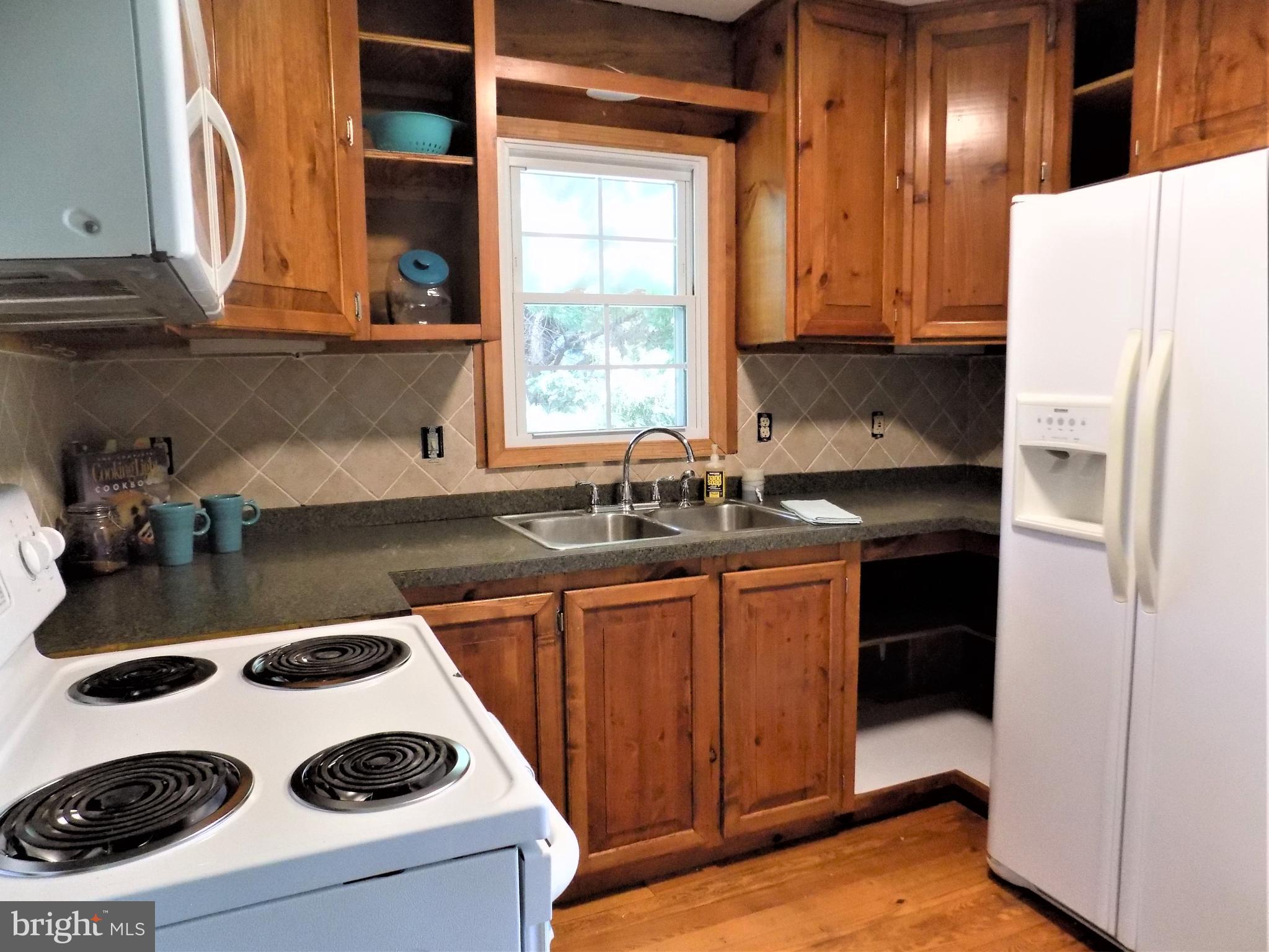 FAIRVIEW VILLAGE - Residential