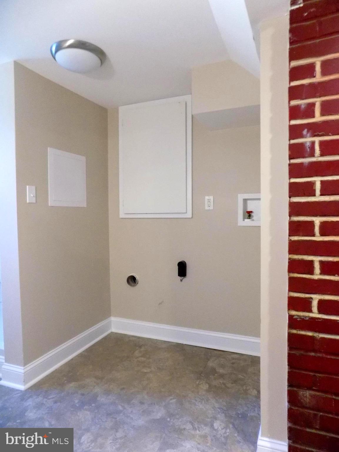 FAIRVIEW VILLAGE - Residential