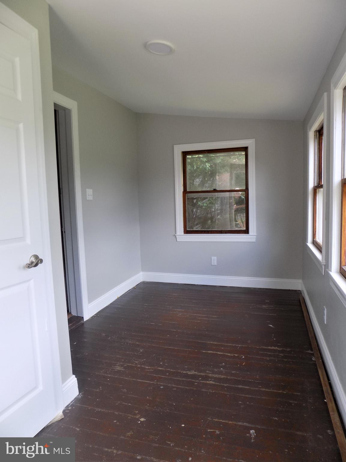 FAIRVIEW VILLAGE - Residential