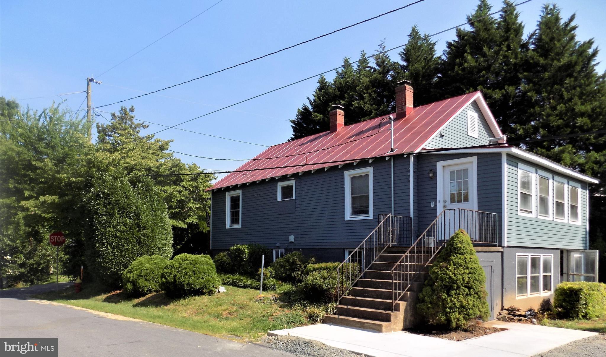 FAIRVIEW VILLAGE - Residential