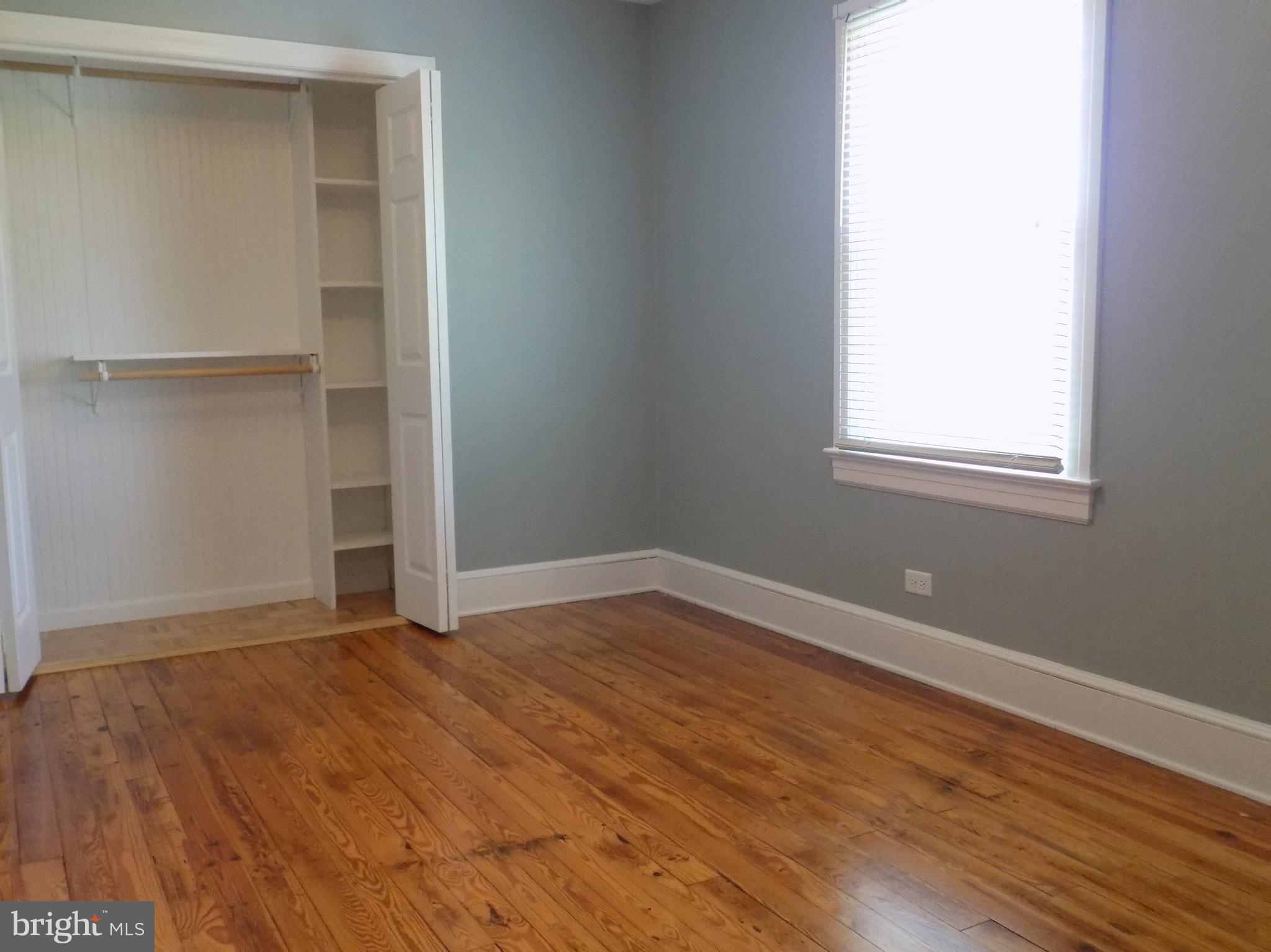 FAIRVIEW VILLAGE - Residential