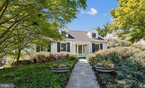 Photo of 6500 Brookes Hill Court, BETHESDA, MD 20816 (MLS # MDMC2226290)