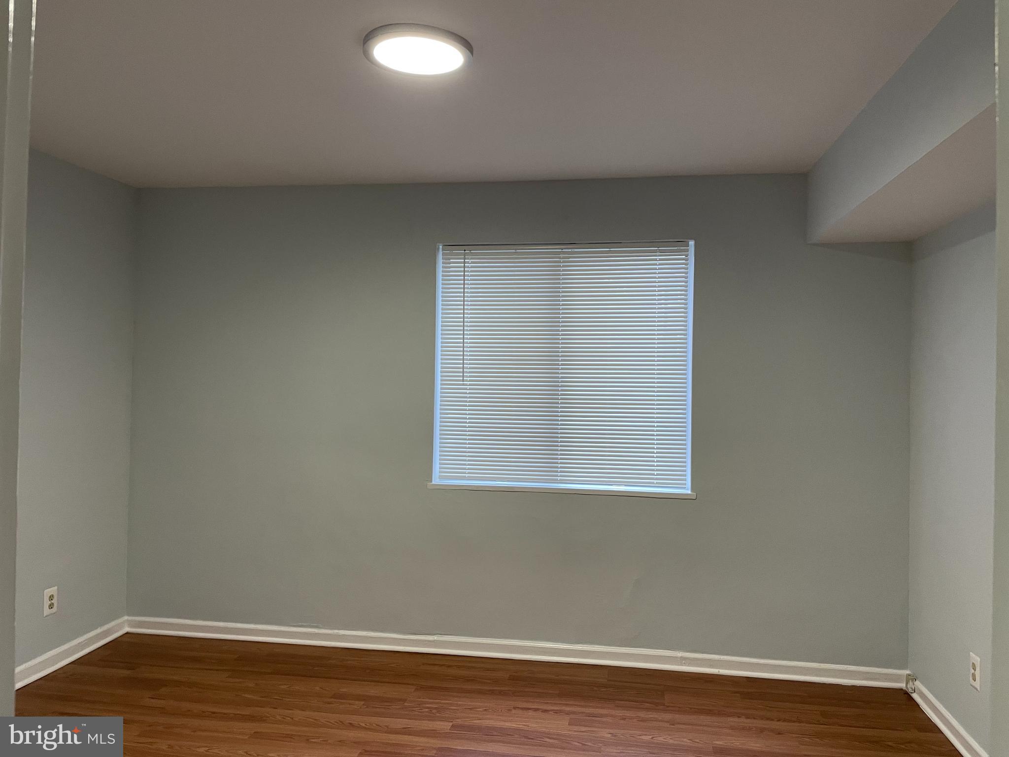 HOLLYBROOKE 2 - Residential Lease