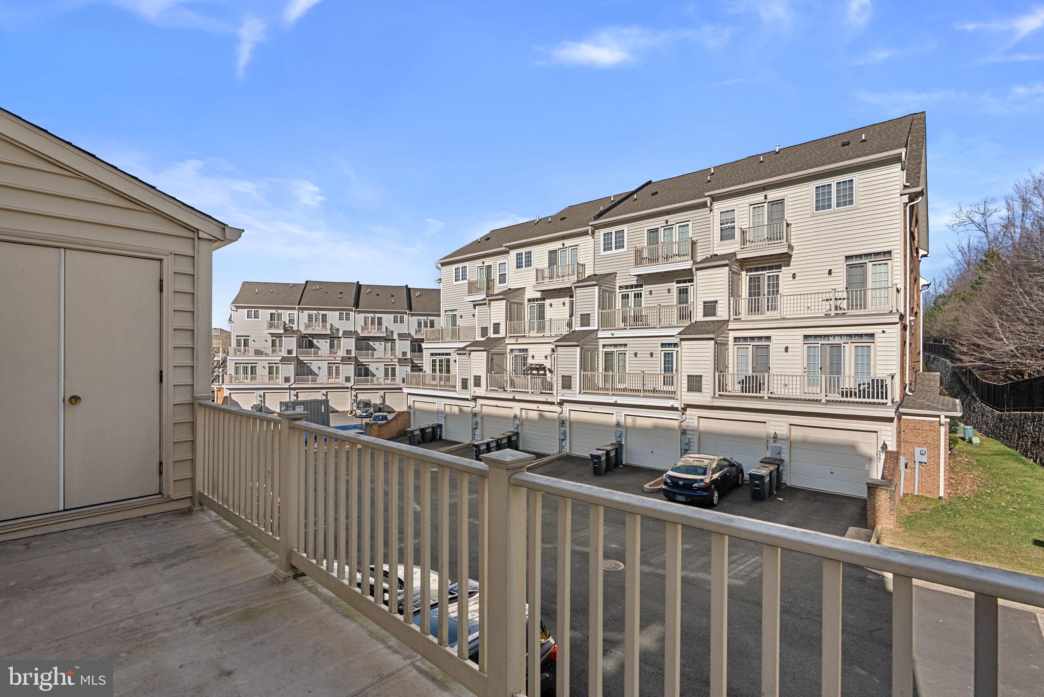 THE TOWNES CONDOMINIUM - Residential