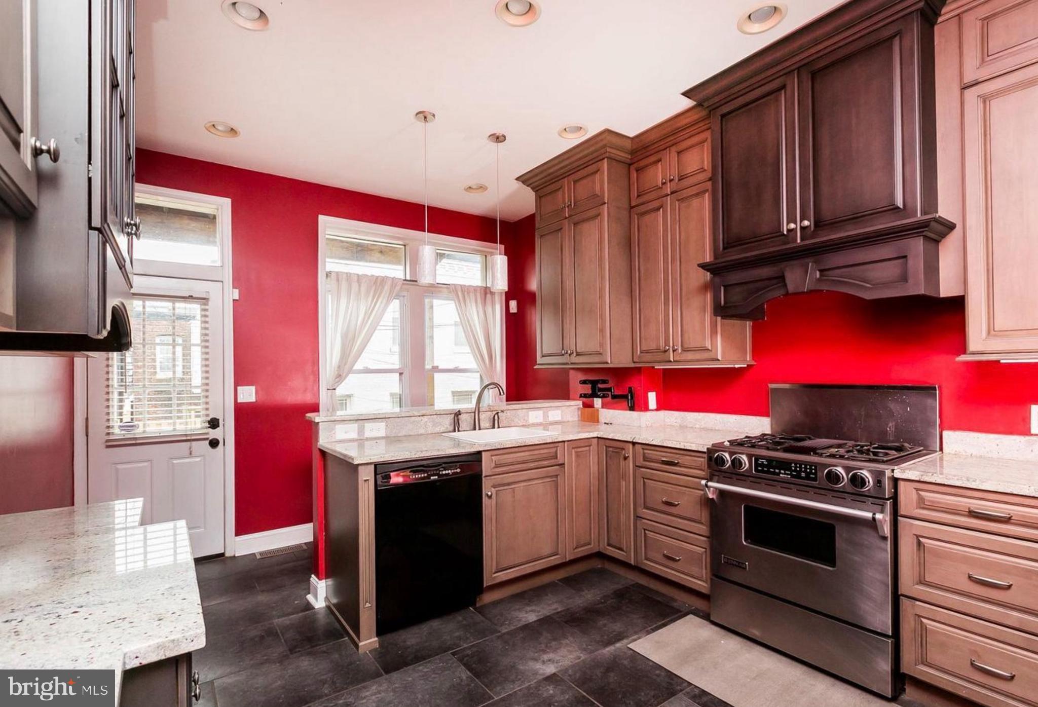 BUTCHERS HILL - Residential