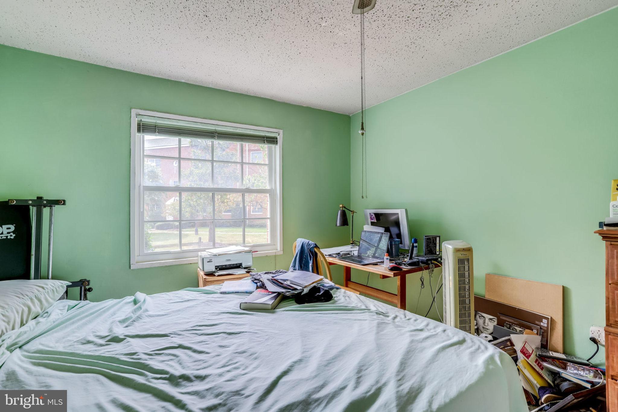 POTOWMACK CROSSING - Residential