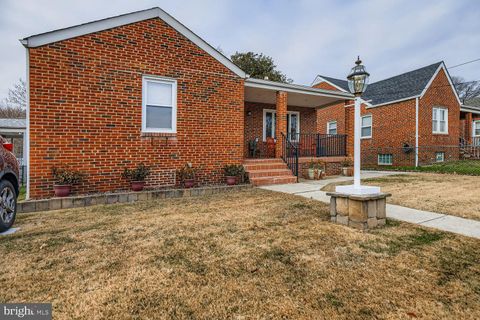 Photo of 7406 Poplar Avenue, BALTIMORE, MD 21224 (MLS # MDBC2147826)