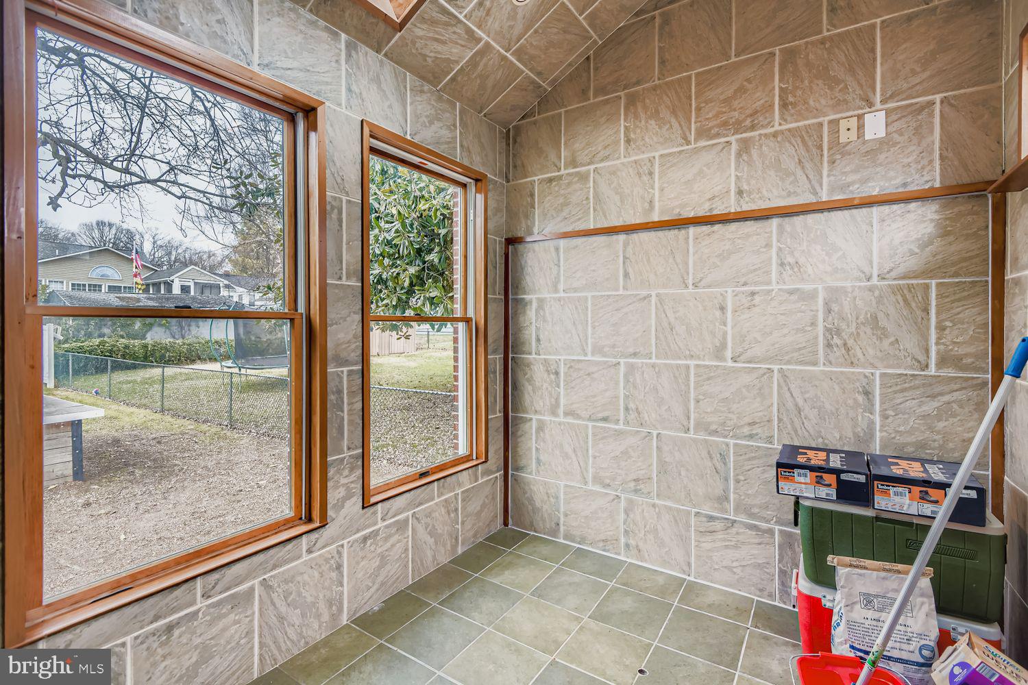 EASTERN HEIGHTS - Residential