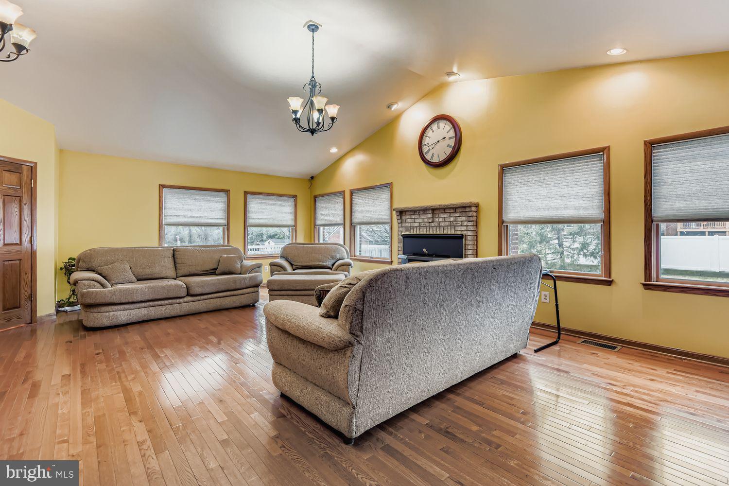 EASTERN HEIGHTS - Residential